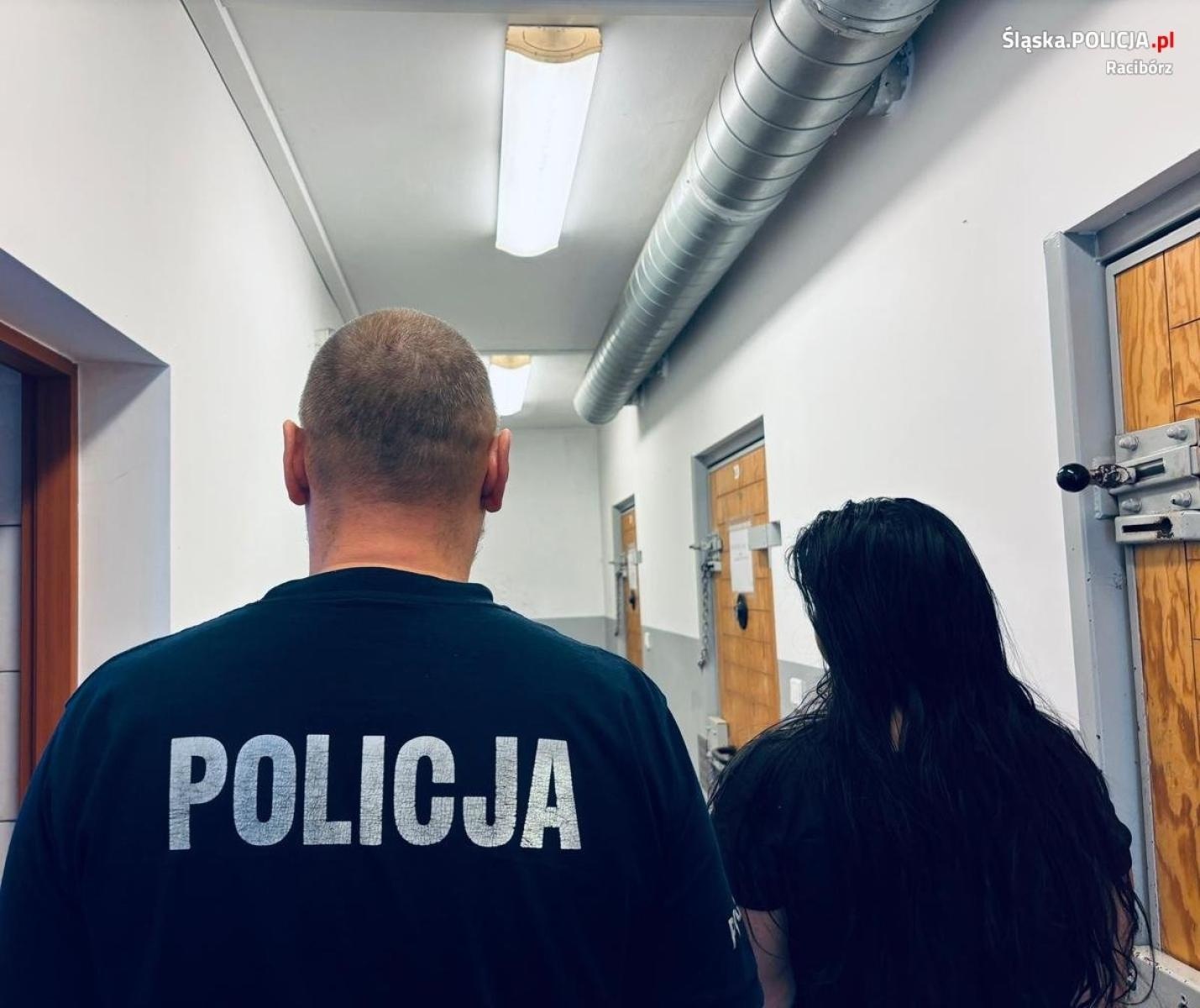 Zdjęcie w galerii na portalu naszraciborz.pl: Przestępczy duet z Czech zatrzymany za liczne kradzieże wiadomości z regionu