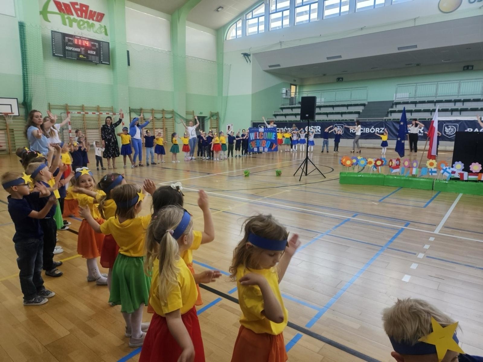 Zdjęcie w galerii na portalu naszraciborz.pl: Festiwal Twórczości Dziecięcej Europrzedszkolaki 2024 [FOTO i WIDEO] wiadomości z regionu
