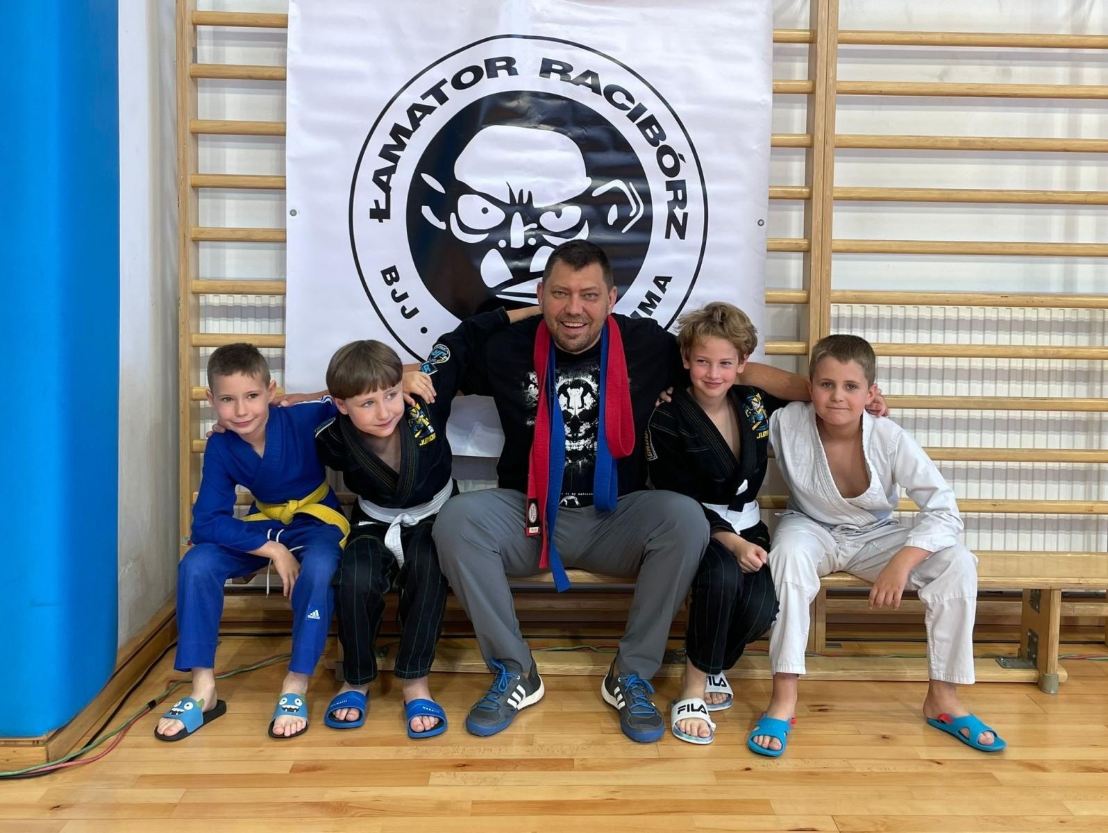 Zdjęcie w galerii na portalu naszraciborz.pl: Łamatorzy z Raciborza na katowickich matach wiadomości z regionu