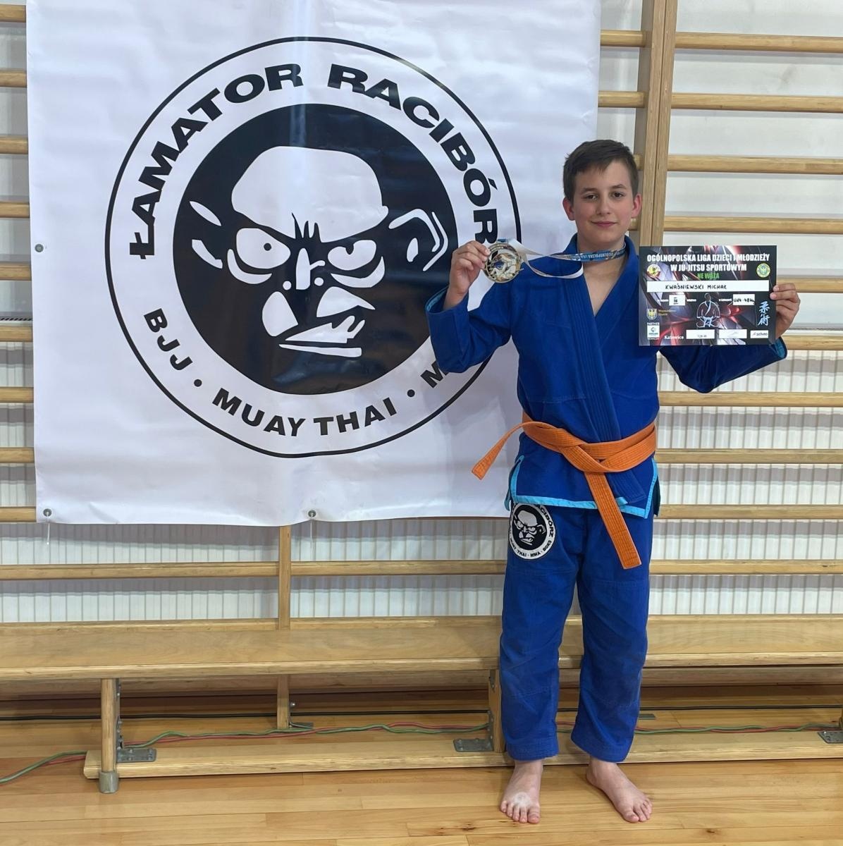 Zdjęcie w galerii na portalu naszraciborz.pl: Łamatorzy z Raciborza na katowickich matach wiadomości z regionu