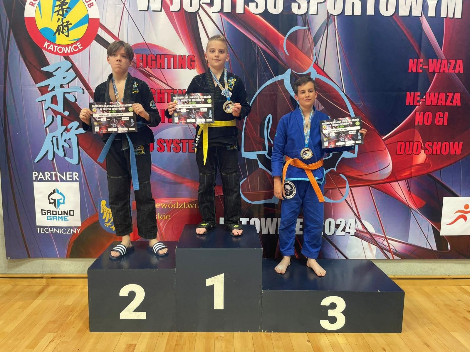 Zdjęcie w galerii na portalu naszraciborz.pl: Łamatorzy z Raciborza na katowickich matach wiadomości z regionu