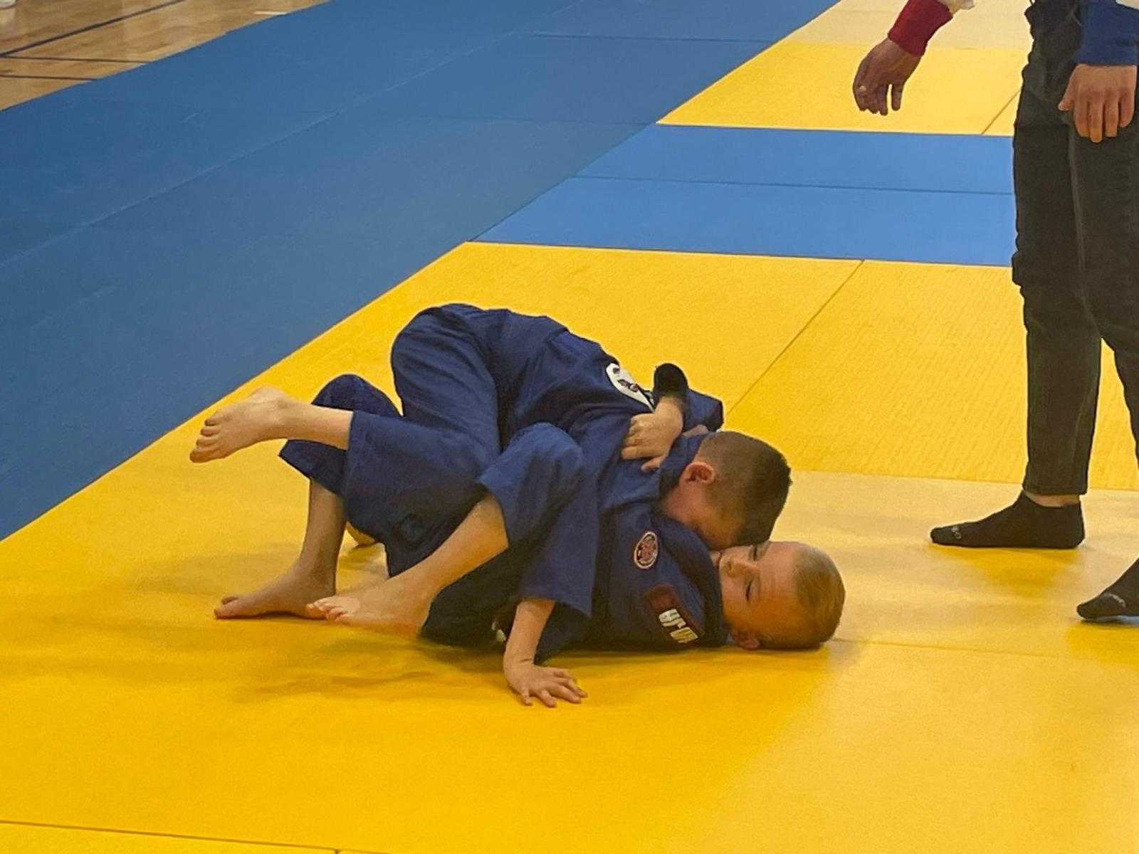 Zdjęcie w galerii na portalu naszraciborz.pl: Łamatorzy z Raciborza na katowickich matach wiadomości z regionu