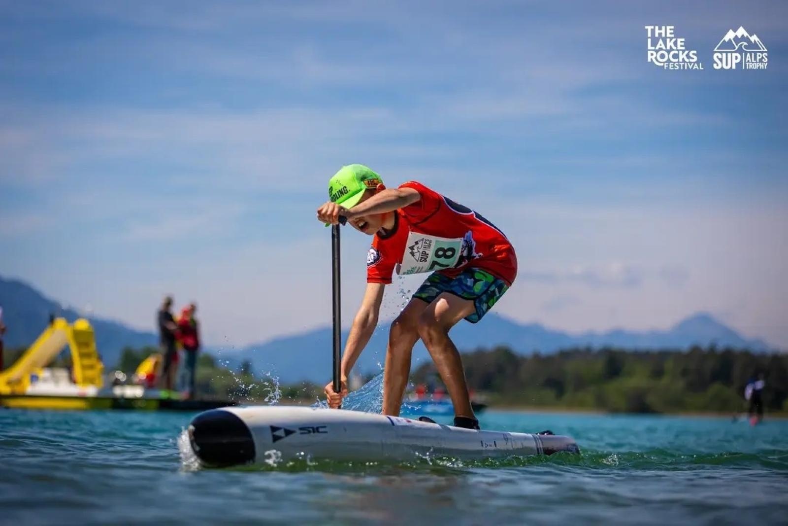 Zdjęcie w galerii na portalu naszraciborz.pl: Medalowe pozycje raciborskich wodniaków w Austrii wiadomości z regionu