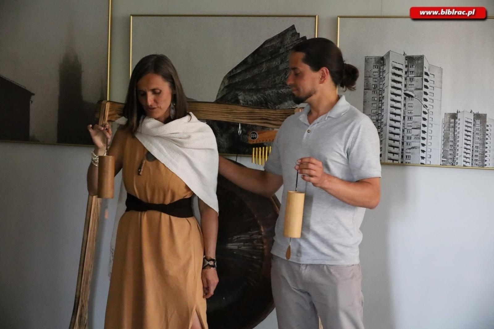 Zdjęcie w galerii na portalu naszraciborz.pl: Rozgość się w swoim ciele. Rozgość się w Bibliotece wiadomości z regionu