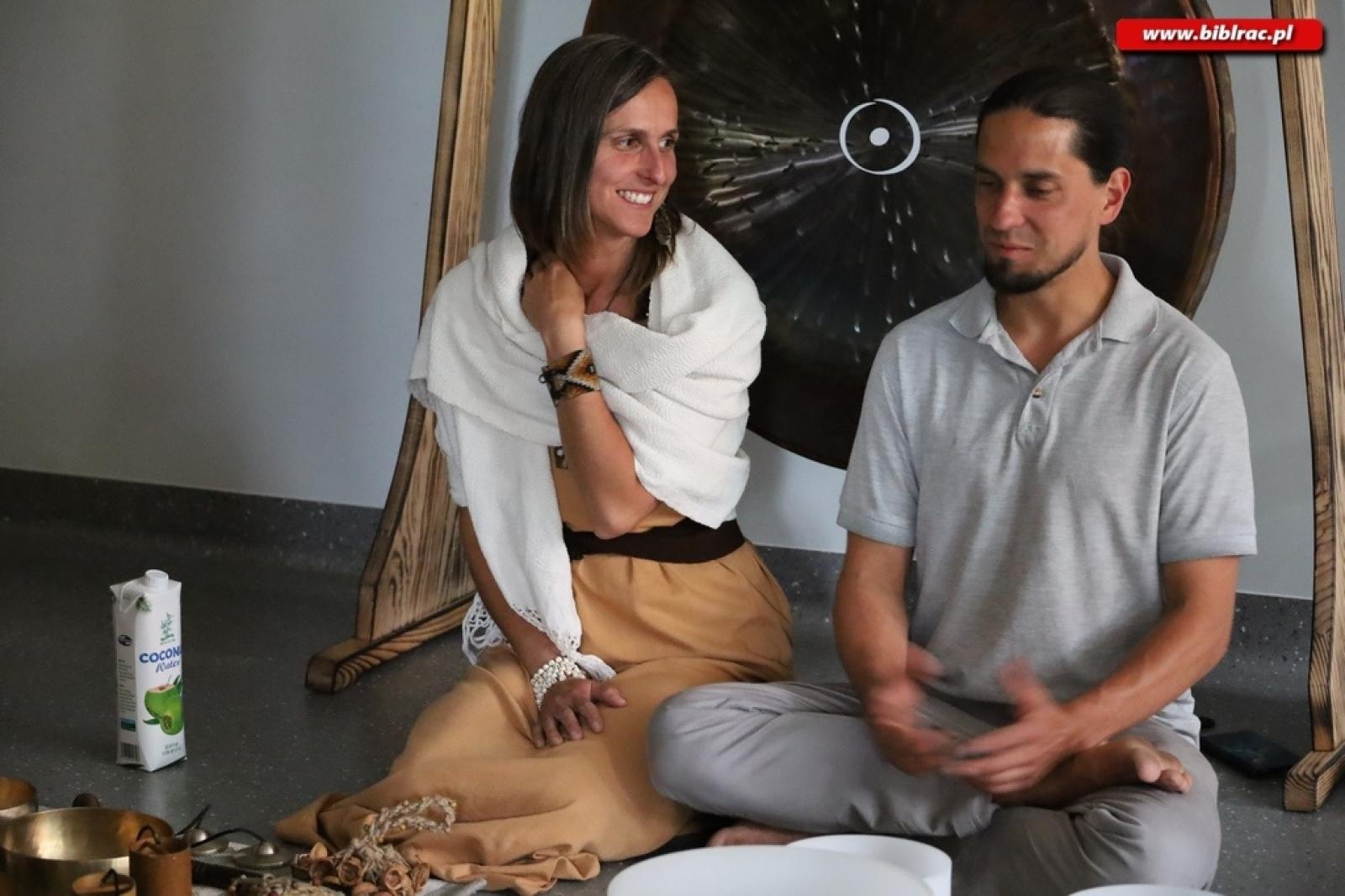 Zdjęcie w galerii na portalu naszraciborz.pl: Rozgość się w swoim ciele. Rozgość się w Bibliotece wiadomości z regionu