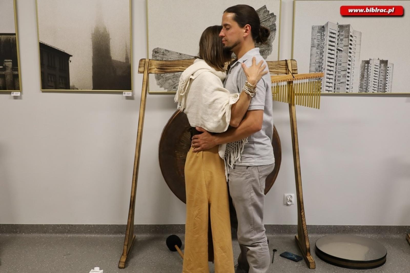 Zdjęcie w galerii na portalu naszraciborz.pl: Rozgość się w swoim ciele. Rozgość się w Bibliotece wiadomości z regionu