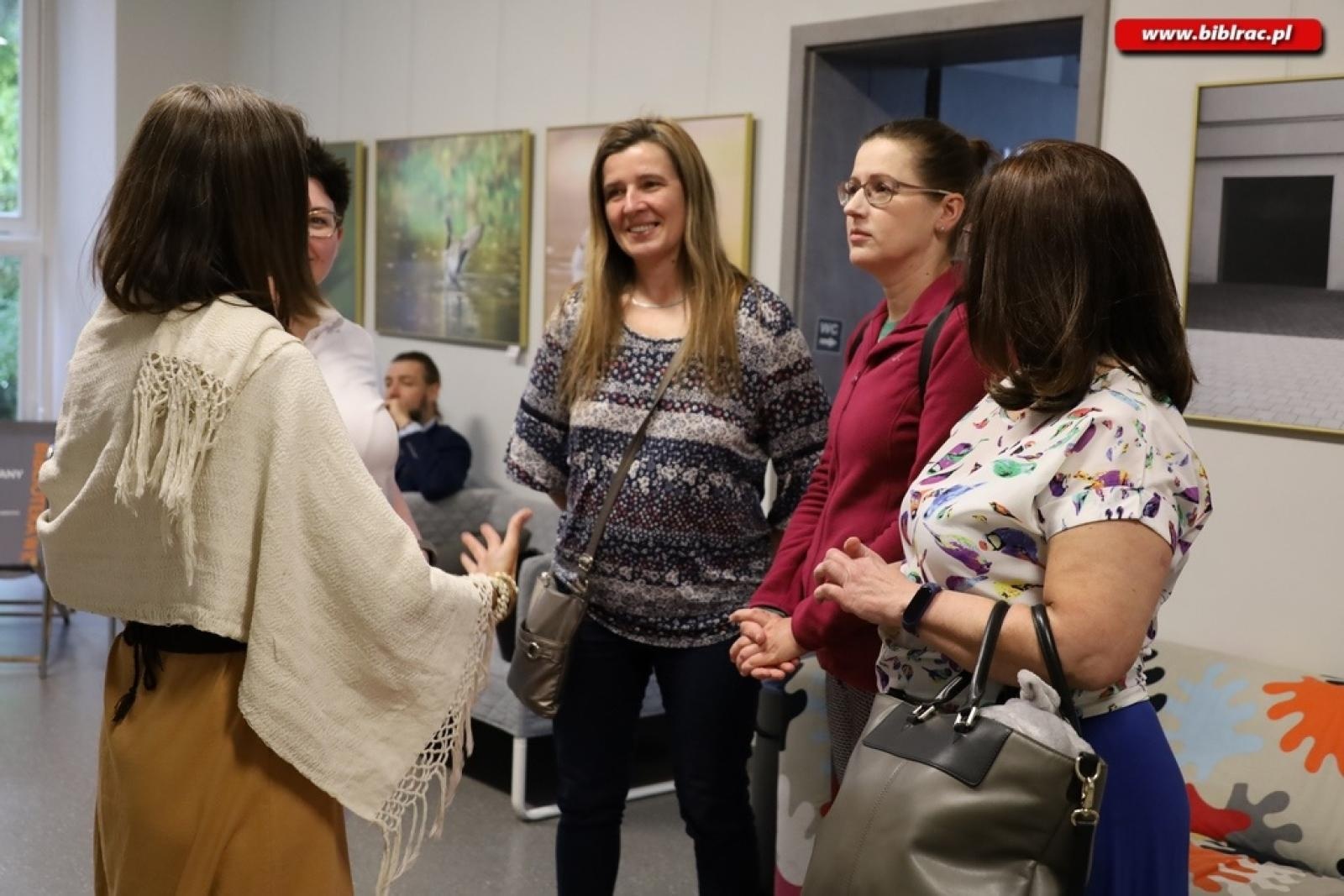 Zdjęcie w galerii na portalu naszraciborz.pl: Rozgość się w swoim ciele. Rozgość się w Bibliotece wiadomości z regionu