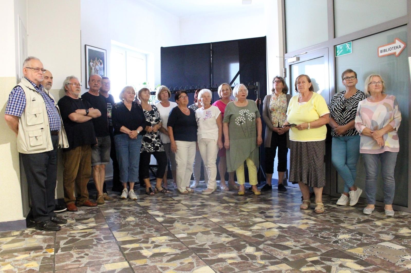 Zdjęcie w galerii na portalu naszraciborz.pl: Wernisaż wystawy Mitoraj w Krakowie w GCK w Nędzy wiadomości z regionu