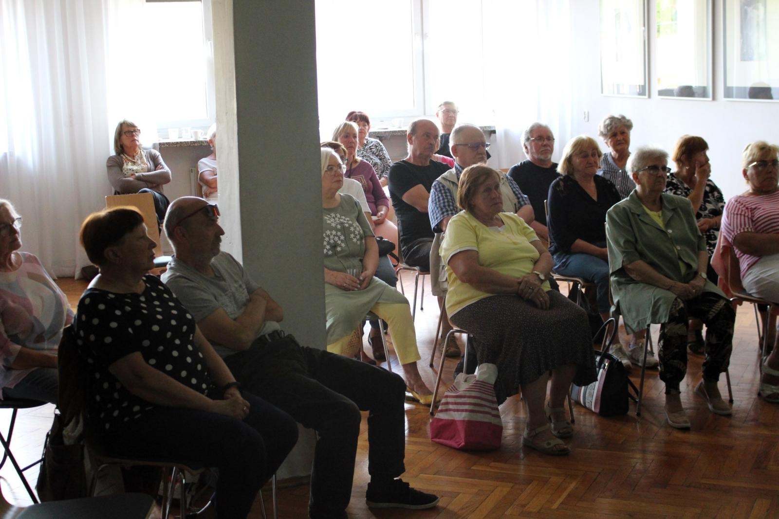 Zdjęcie w galerii na portalu naszraciborz.pl: Wernisaż wystawy Mitoraj w Krakowie w GCK w Nędzy wiadomości z regionu