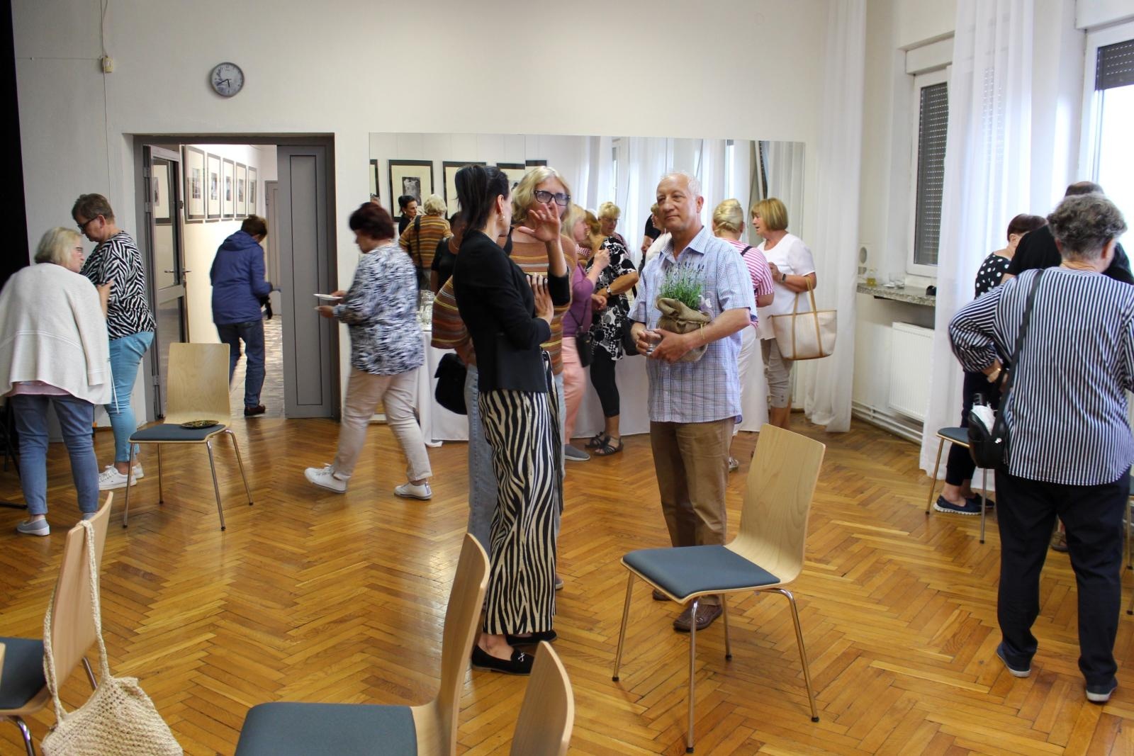 Zdjęcie w galerii na portalu naszraciborz.pl: Wernisaż wystawy Mitoraj w Krakowie w GCK w Nędzy wiadomości z regionu