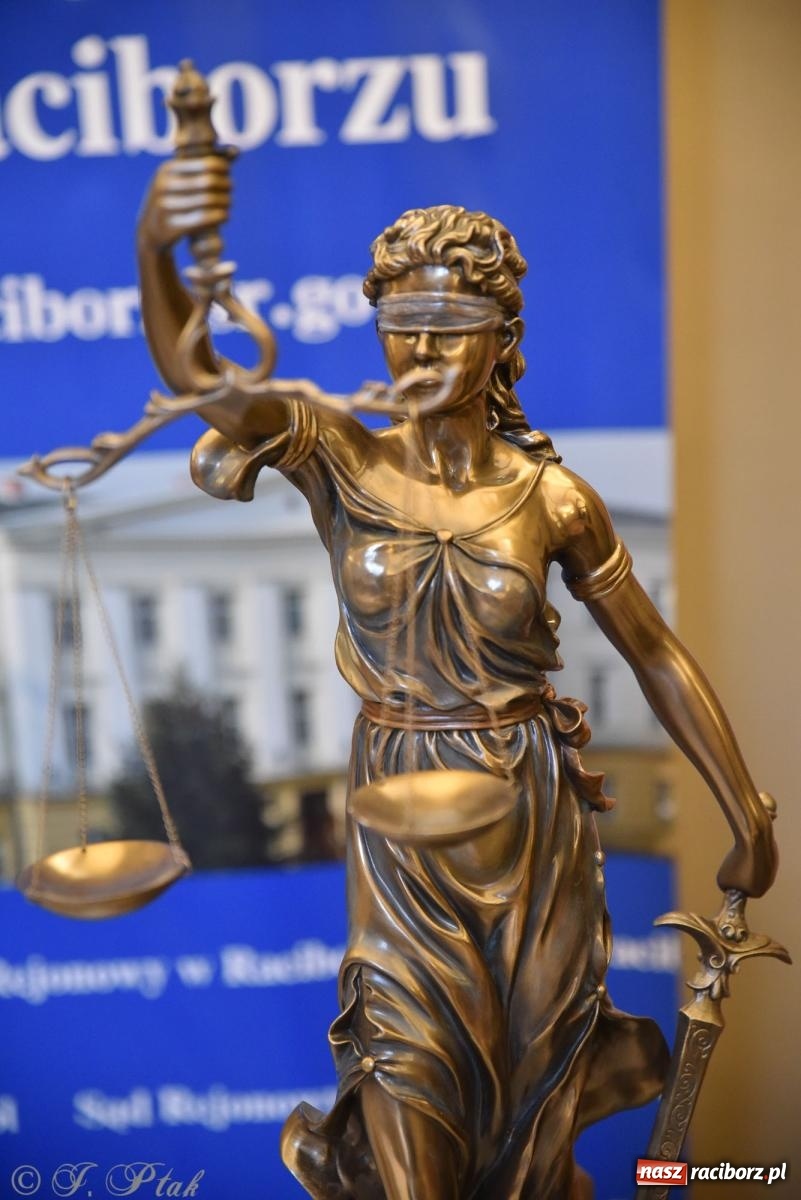 Zdjęcie w galerii na portalu naszraciborz.pl: Sprawa Rity Gorgonowej na wokandzie, czyli III Noc Muzeów w raciborskim sądzie wiadomości z regionu