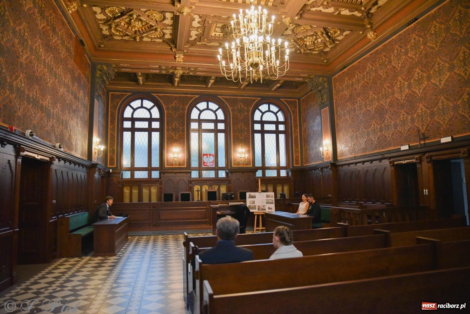 Zdjęcie w galerii na portalu naszraciborz.pl: Sprawa Rity Gorgonowej na wokandzie, czyli III Noc Muzeów w raciborskim sądzie wiadomości z regionu