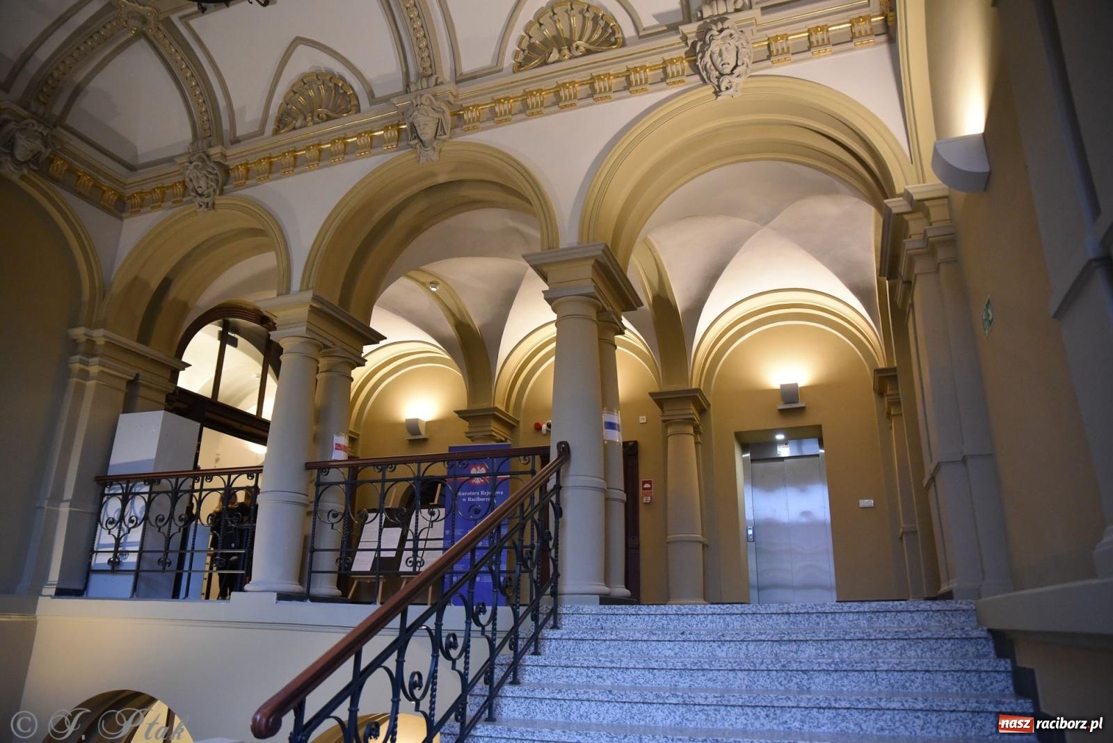 Zdjęcie w galerii na portalu naszraciborz.pl: Sprawa Rity Gorgonowej na wokandzie, czyli III Noc Muzeów w raciborskim sądzie wiadomości z regionu