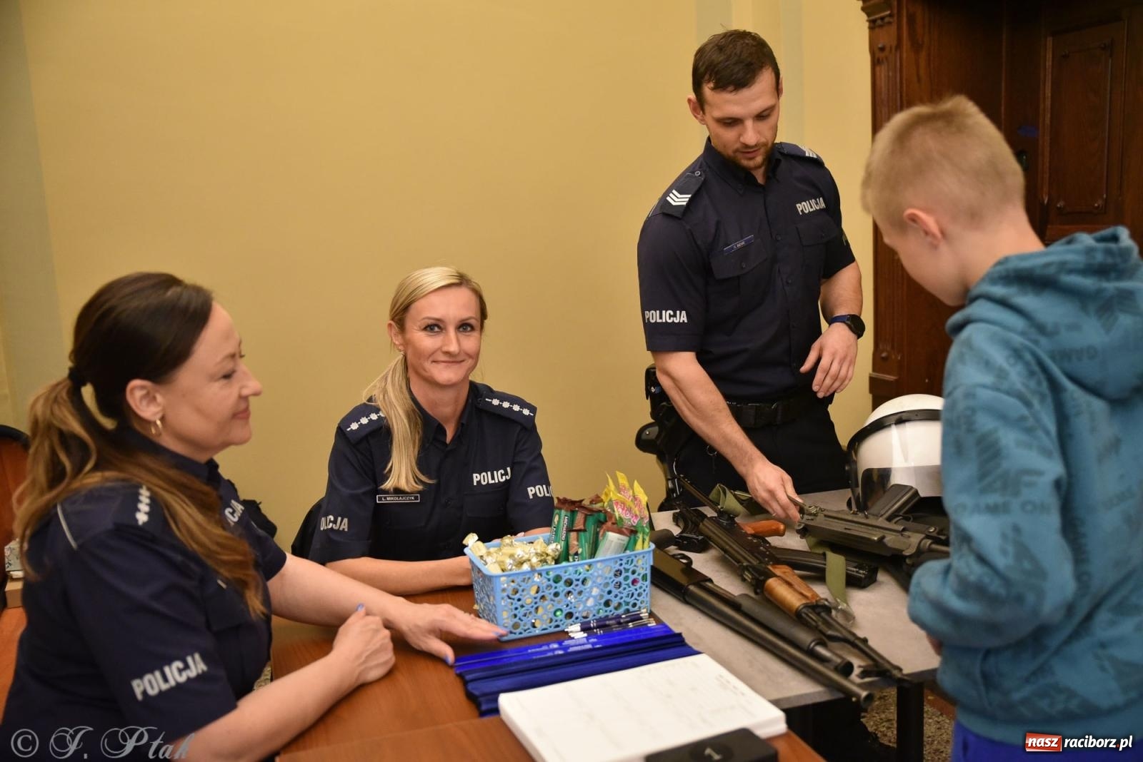 Zdjęcie w galerii na portalu naszraciborz.pl: Sprawa Rity Gorgonowej na wokandzie, czyli III Noc Muzeów w raciborskim sądzie wiadomości z regionu