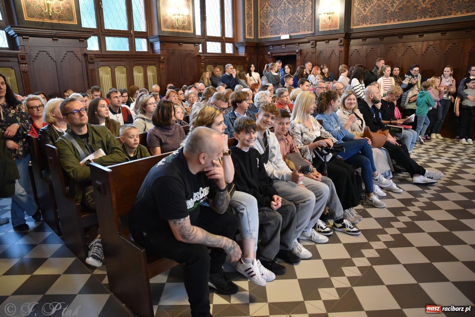 Zdjęcie w galerii na portalu naszraciborz.pl: Sprawa Rity Gorgonowej na wokandzie, czyli III Noc Muzeów w raciborskim sądzie wiadomości z regionu