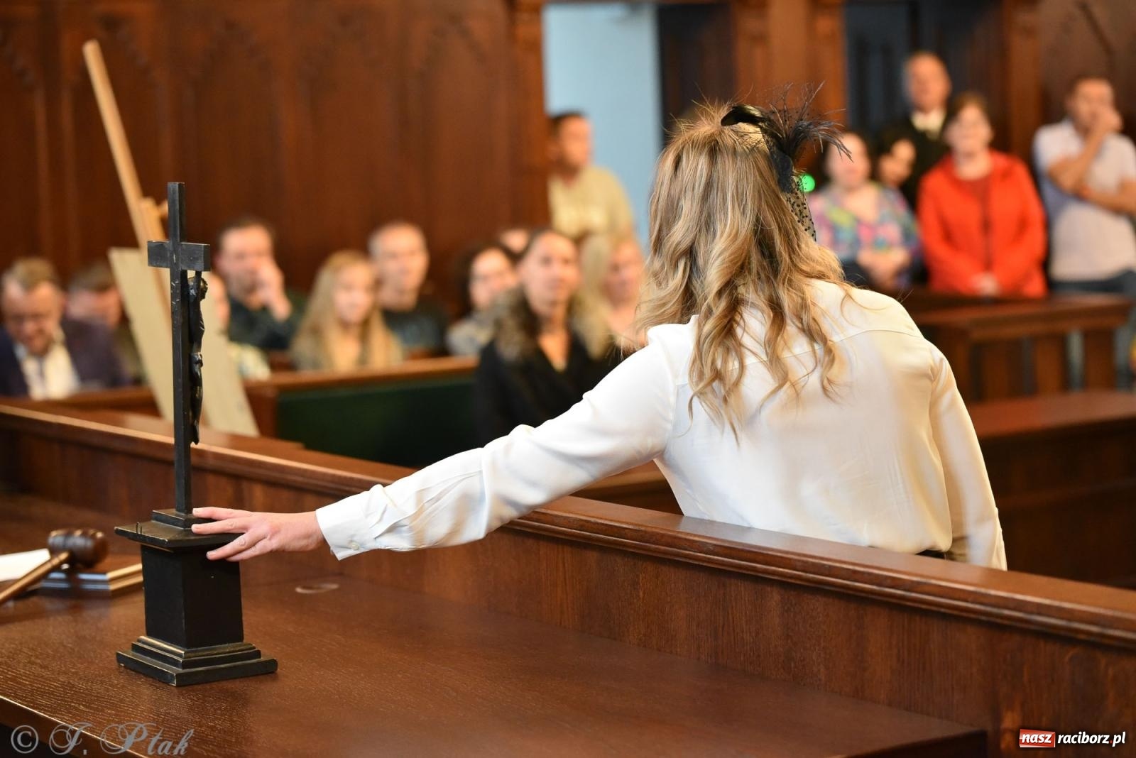 Zdjęcie w galerii na portalu naszraciborz.pl: Sprawa Rity Gorgonowej na wokandzie, czyli III Noc Muzeów w raciborskim sądzie wiadomości z regionu