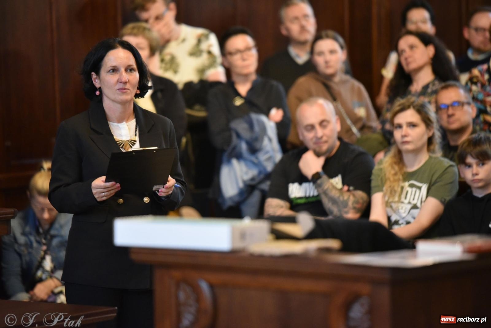 Zdjęcie w galerii na portalu naszraciborz.pl: Sprawa Rity Gorgonowej na wokandzie, czyli III Noc Muzeów w raciborskim sądzie wiadomości z regionu