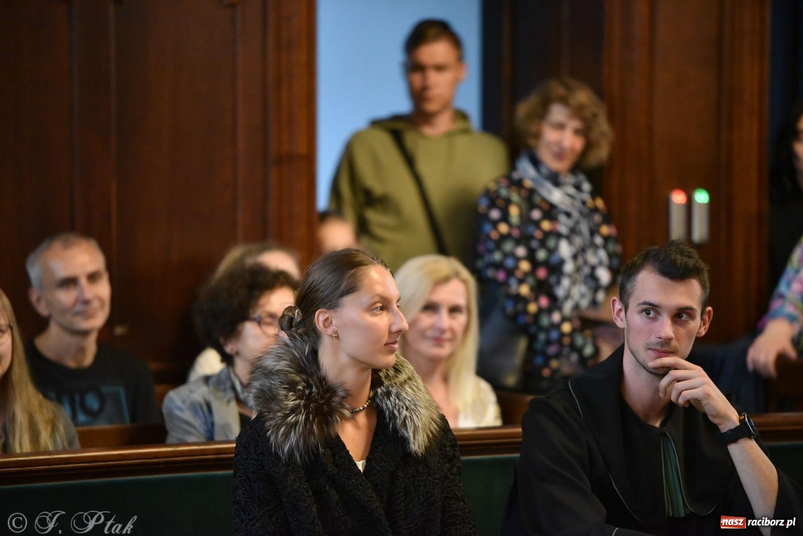 Zdjęcie w galerii na portalu naszraciborz.pl: Sprawa Rity Gorgonowej na wokandzie, czyli III Noc Muzeów w raciborskim sądzie wiadomości z regionu