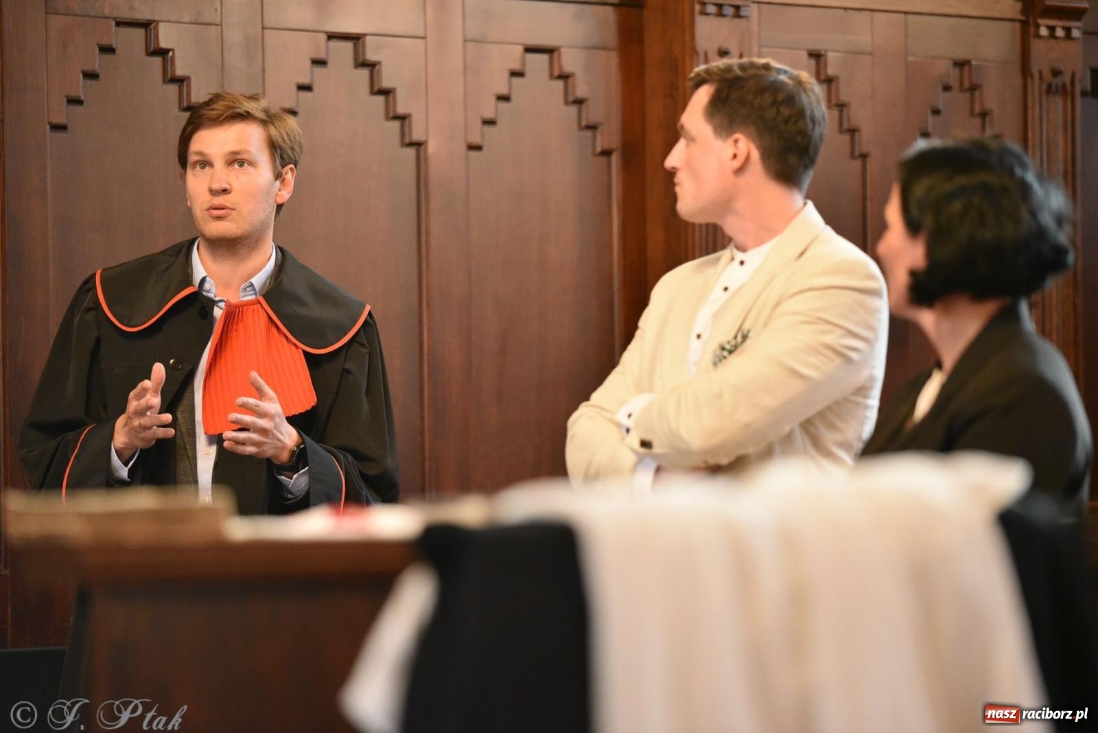 Zdjęcie w galerii na portalu naszraciborz.pl: Sprawa Rity Gorgonowej na wokandzie, czyli III Noc Muzeów w raciborskim sądzie wiadomości z regionu