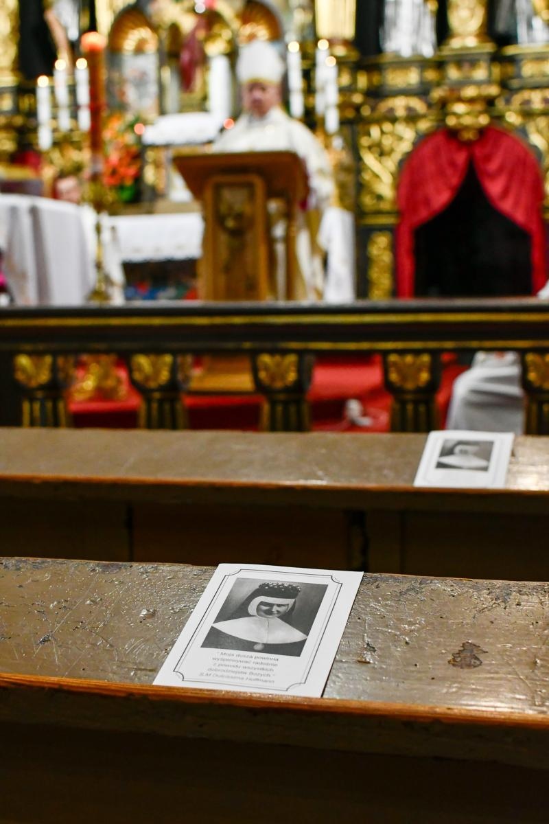 Zdjęcie w galerii na portalu naszraciborz.pl: III Dni Dulcissimiańskie. Mistyczka z Raciborza Brzezia bliższa wiernym wiadomości z regionu