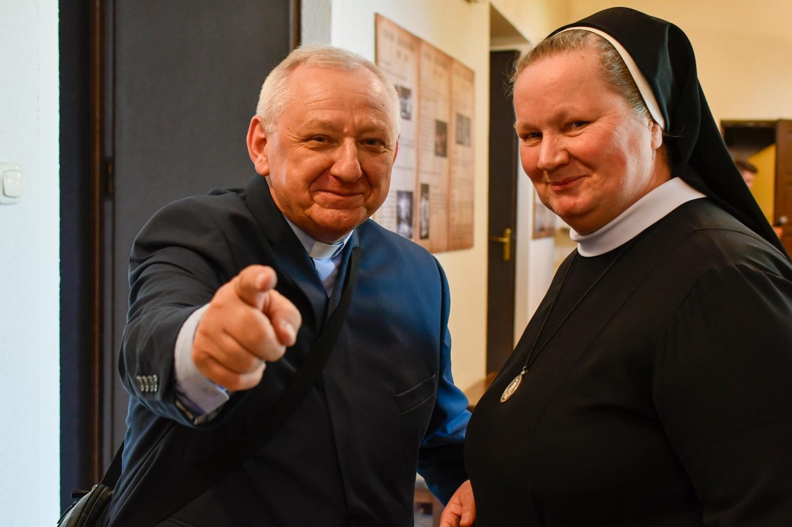 Zdjęcie w galerii na portalu naszraciborz.pl: III Dni Dulcissimiańskie. Mistyczka z Raciborza Brzezia bliższa wiernym wiadomości z regionu