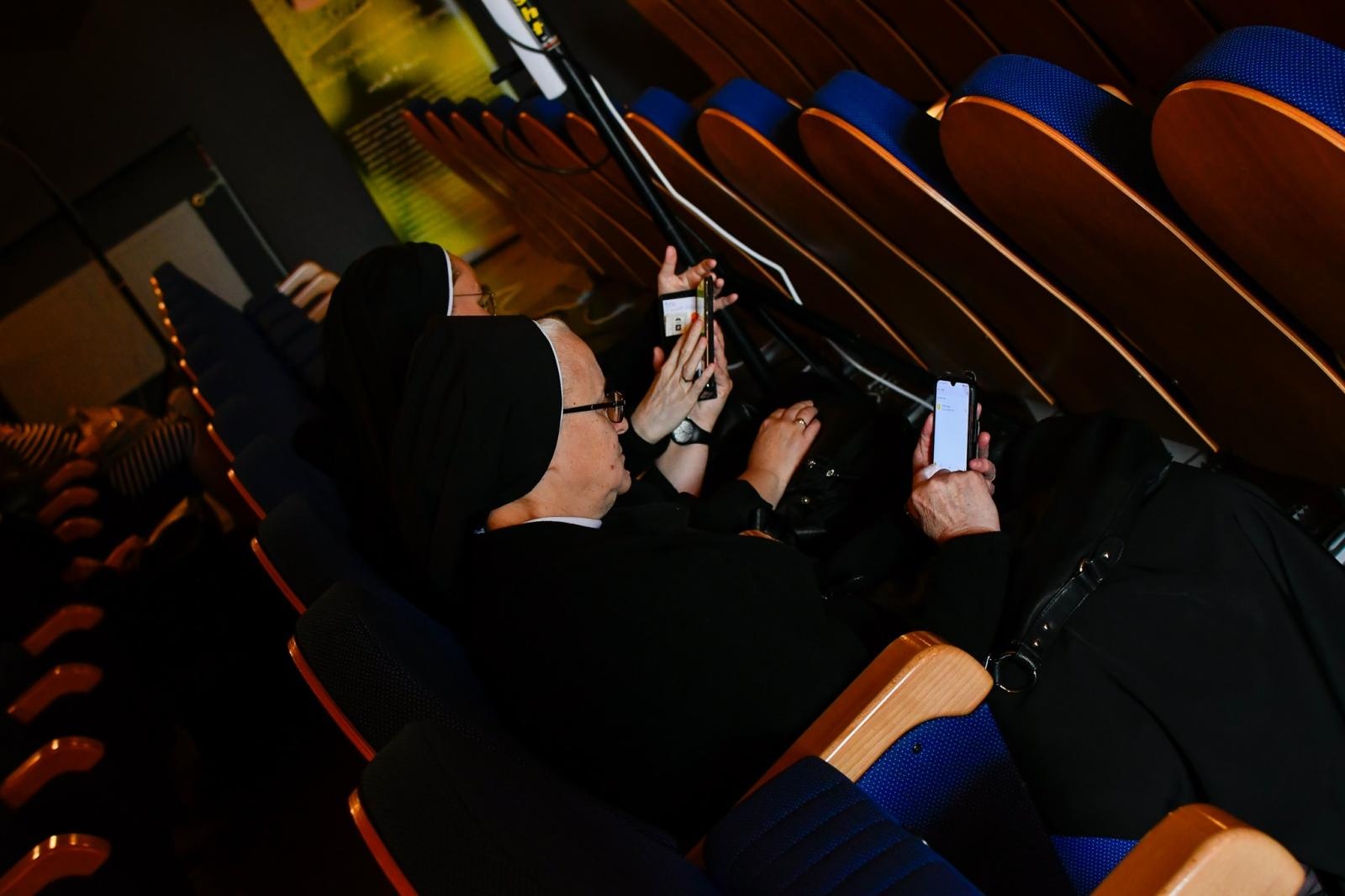 Zdjęcie w galerii na portalu naszraciborz.pl: III Dni Dulcissimiańskie. Mistyczka z Raciborza Brzezia bliższa wiernym wiadomości z regionu