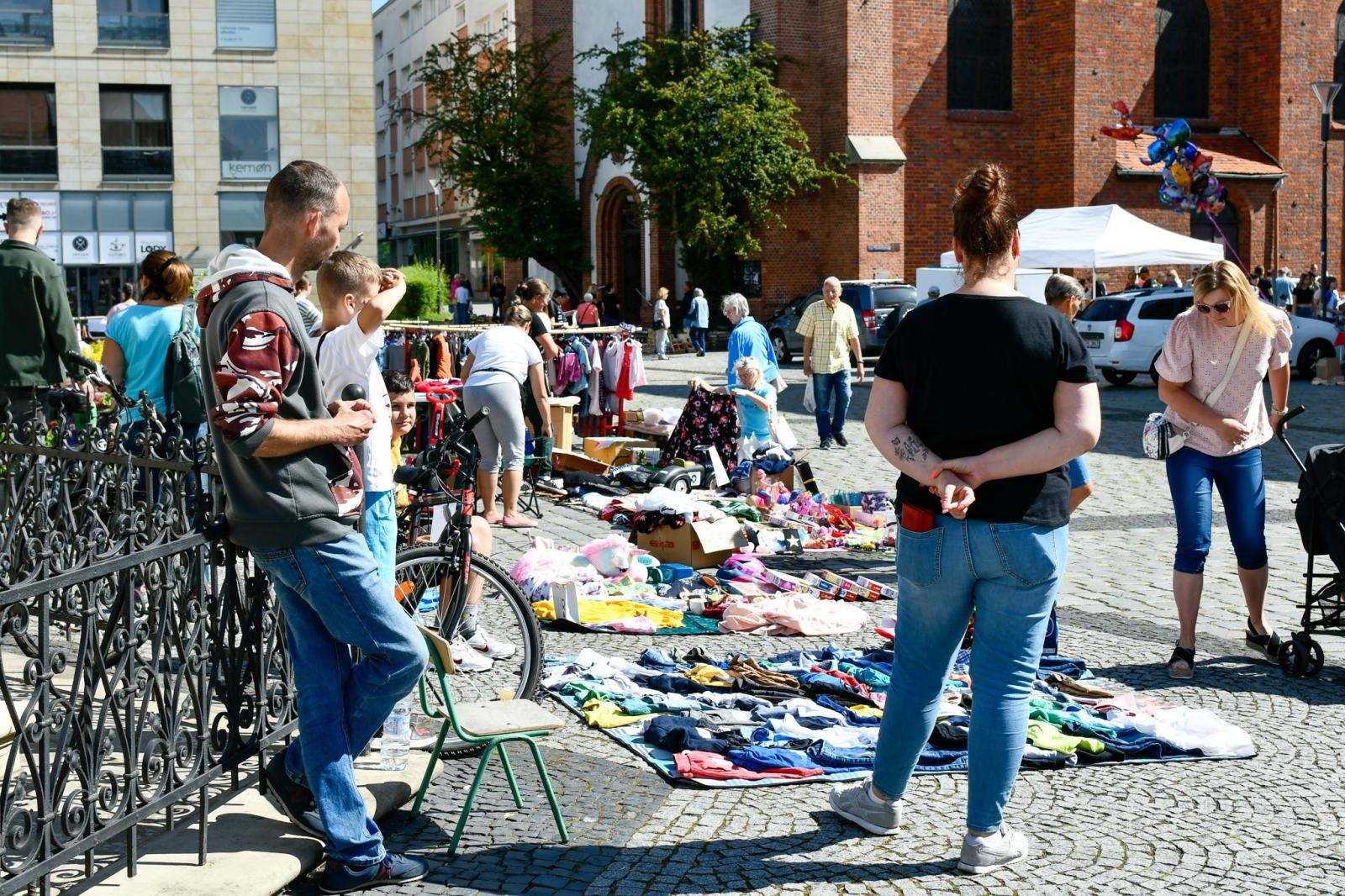 Zdjęcie w galerii na portalu naszraciborz.pl: Targ staroci i bazarek rzeczy używanych, który ma być teraz co miesiąc [FOTO i WIDEO] wiadomości z regionu