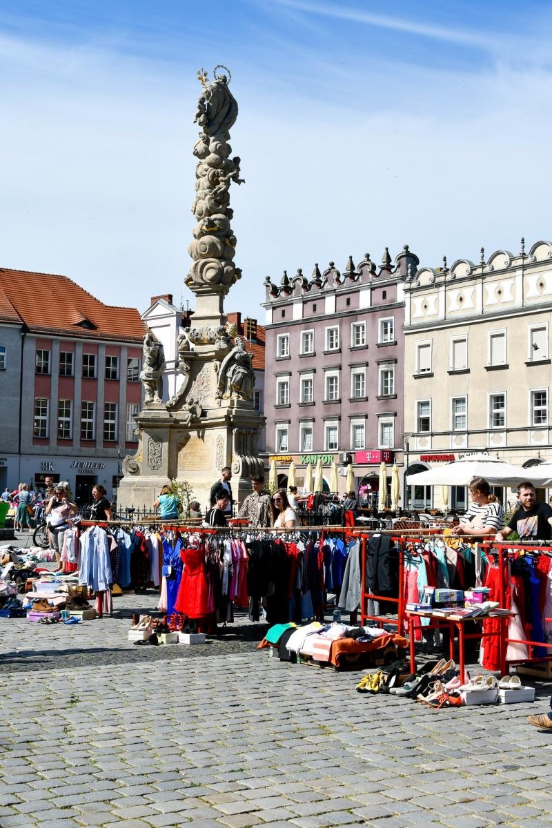 Zdjęcie w galerii na portalu naszraciborz.pl: Targ staroci i bazarek rzeczy używanych, który ma być teraz co miesiąc [FOTO i WIDEO] wiadomości z regionu
