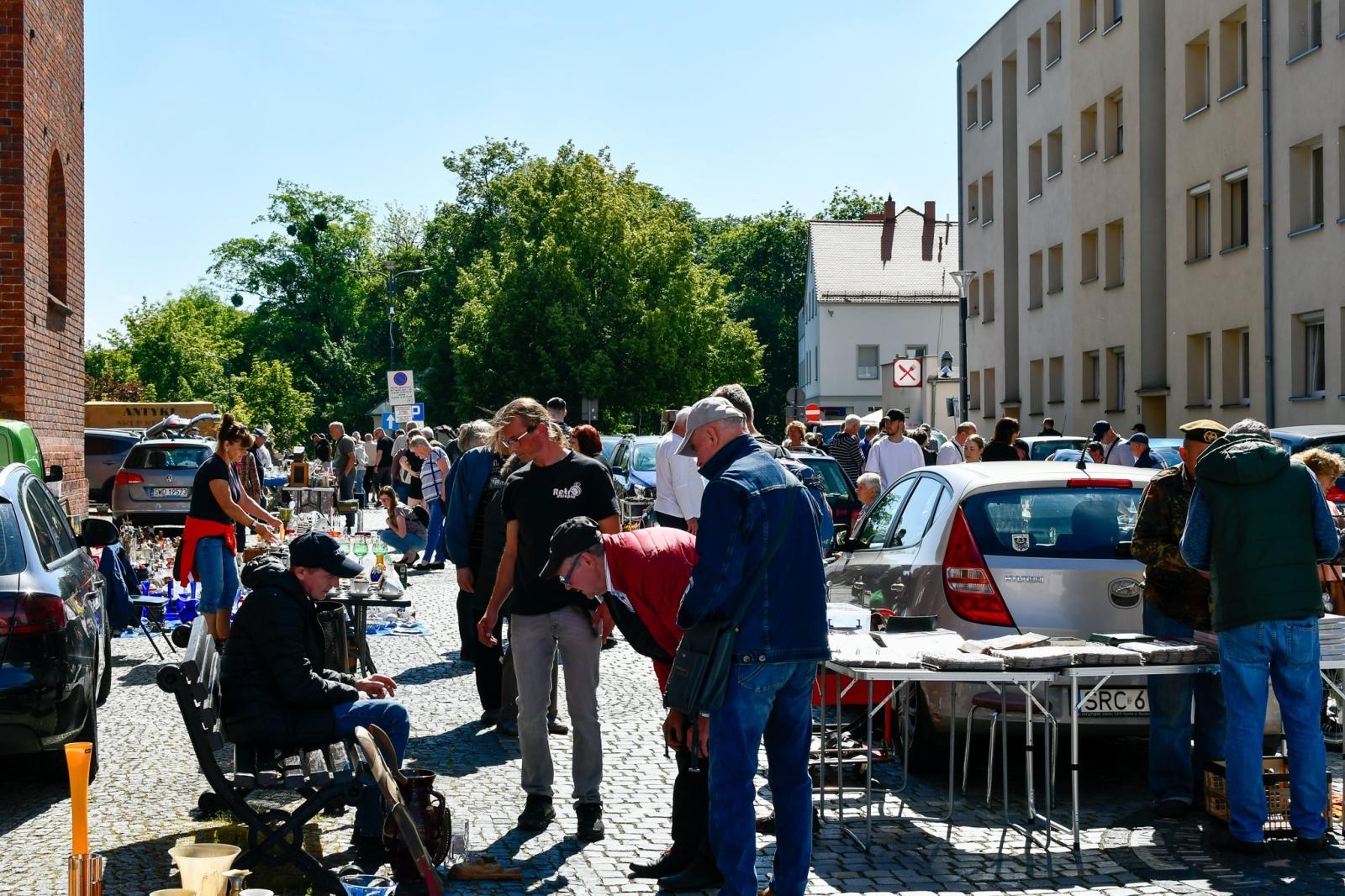 Zdjęcie w galerii na portalu naszraciborz.pl: Targ staroci i bazarek rzeczy używanych, który ma być teraz co miesiąc [FOTO i WIDEO] wiadomości z regionu