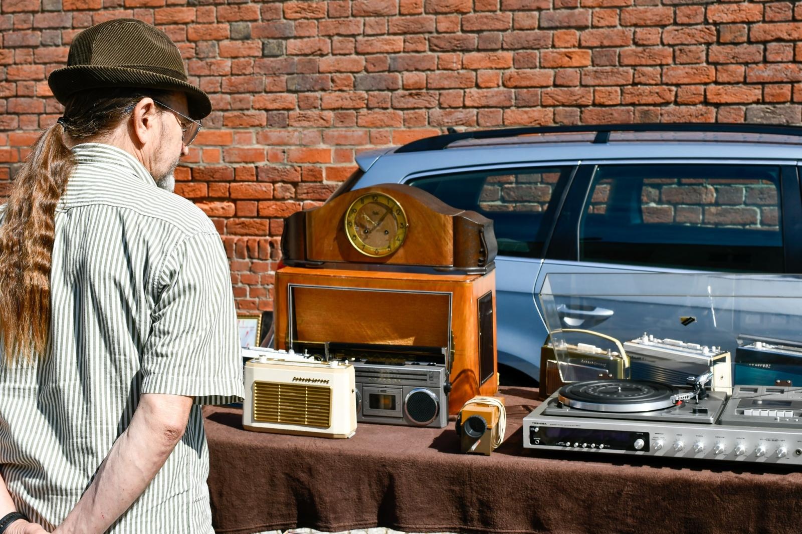 Zdjęcie w galerii na portalu naszraciborz.pl: Targ staroci i bazarek rzeczy używanych, który ma być teraz co miesiąc [FOTO i WIDEO] wiadomości z regionu