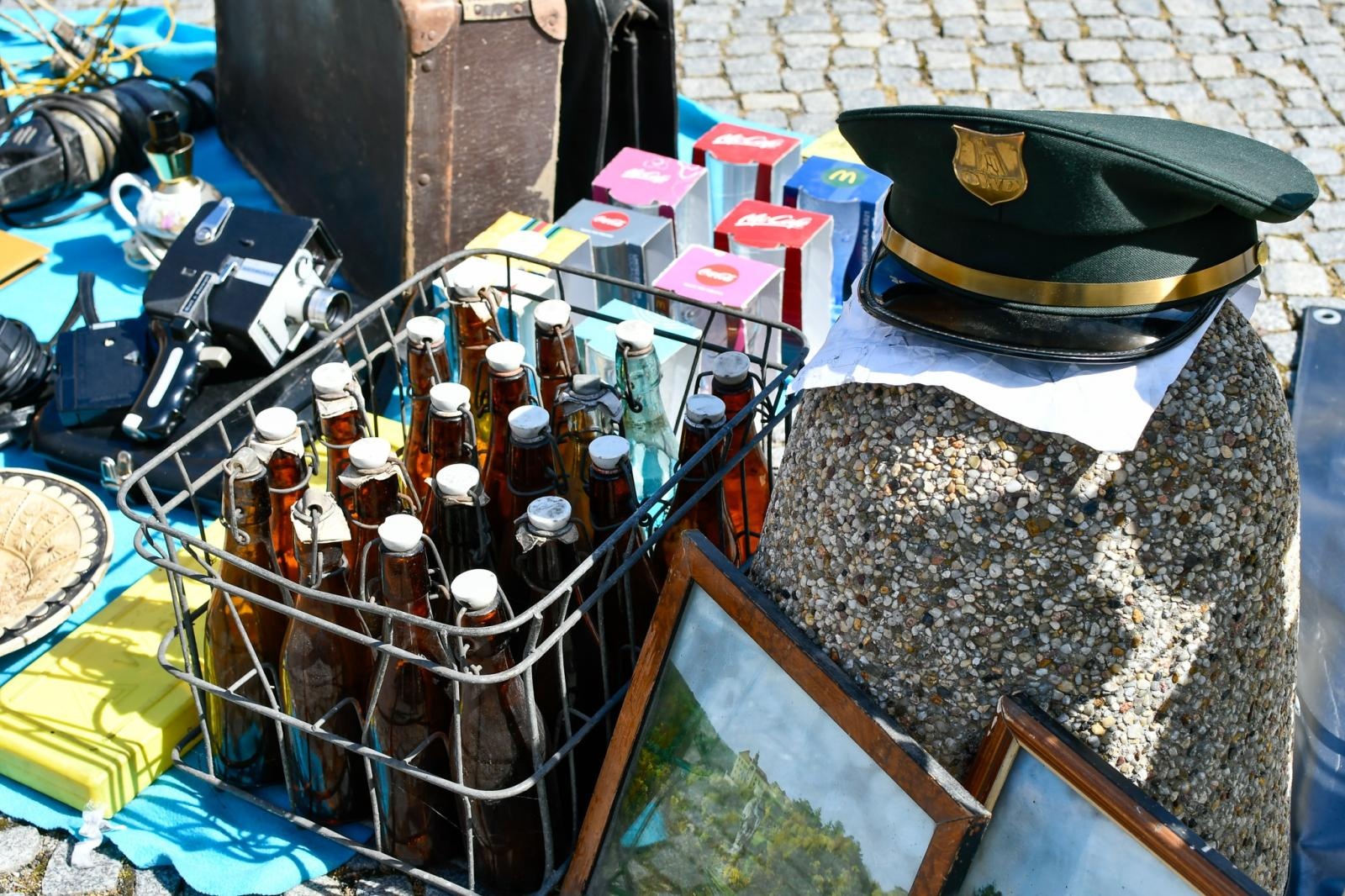 Zdjęcie w galerii na portalu naszraciborz.pl: Targ staroci i bazarek rzeczy używanych, który ma być teraz co miesiąc [FOTO i WIDEO] wiadomości z regionu