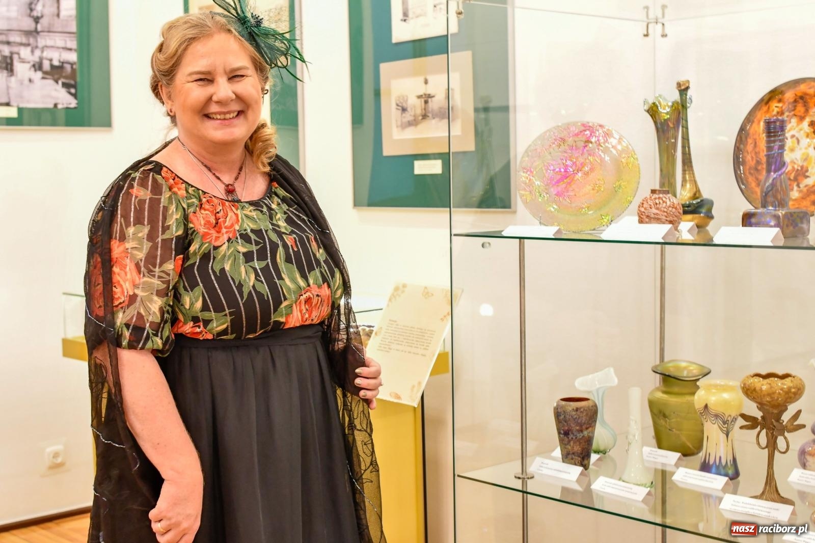 Zdjęcie w galerii na portalu naszraciborz.pl: Huk, muzyka baśniowych światów i archeolożka Egipcjanka. Noc w raciborskim Muzeum wiadomości z regionu