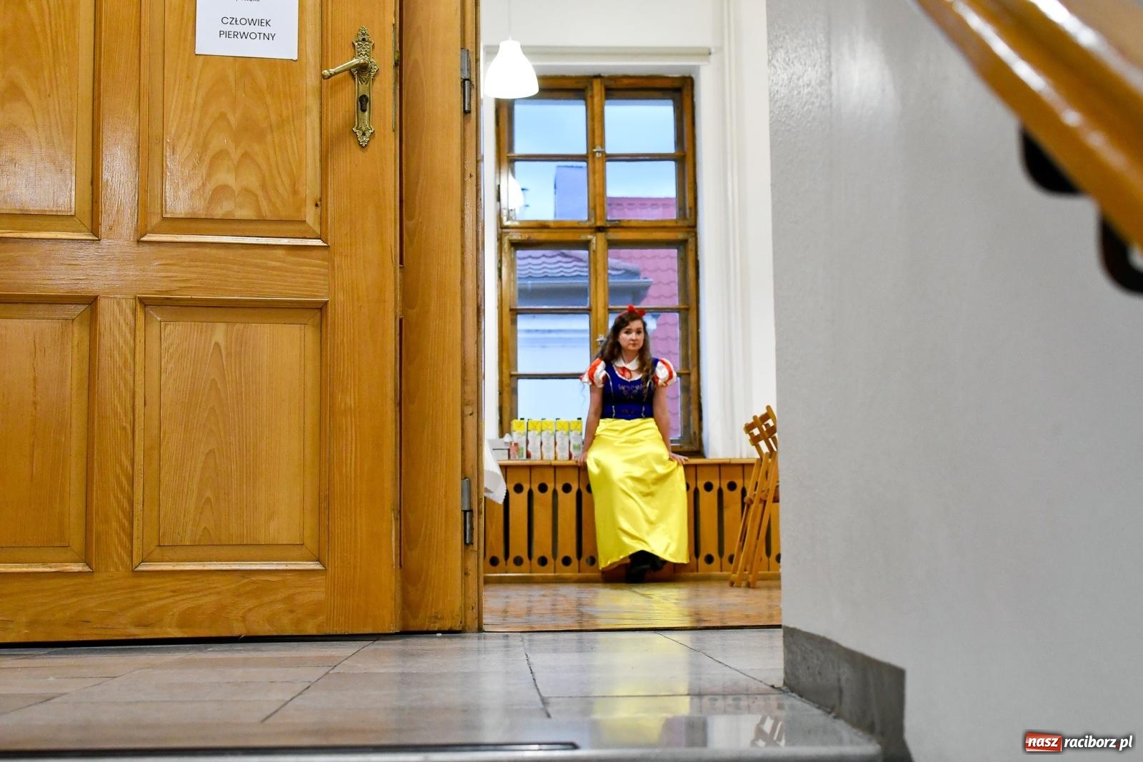 Zdjęcie w galerii na portalu naszraciborz.pl: Huk, muzyka baśniowych światów i archeolożka Egipcjanka. Noc w raciborskim Muzeum wiadomości z regionu