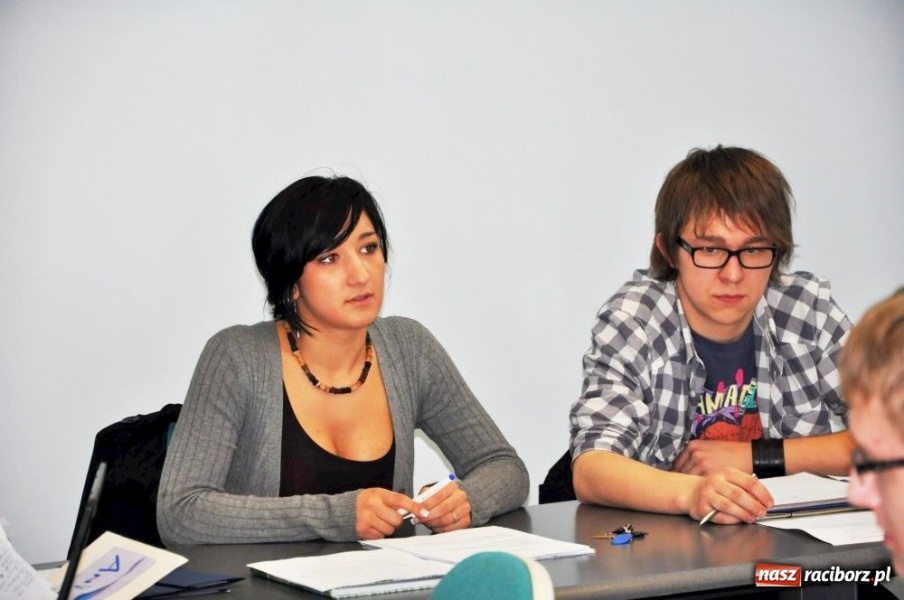 Zdjęcie w galerii na portalu naszraciborz.pl: Jajko niespodzianka i turniej siatkówki wiadomości z regionu