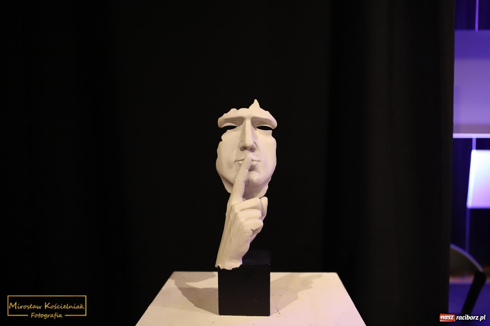 Zdjęcie w galerii na portalu naszraciborz.pl: Almanach Prowincjonalny nr 39 - spotkanie promocyjne w RCK wiadomości z regionu