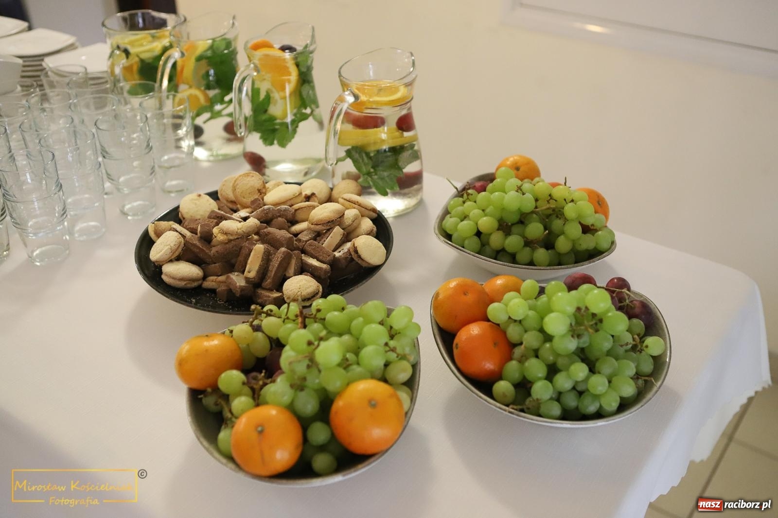 Zdjęcie w galerii na portalu naszraciborz.pl: Almanach Prowincjonalny nr 39 - spotkanie promocyjne w RCK wiadomości z regionu