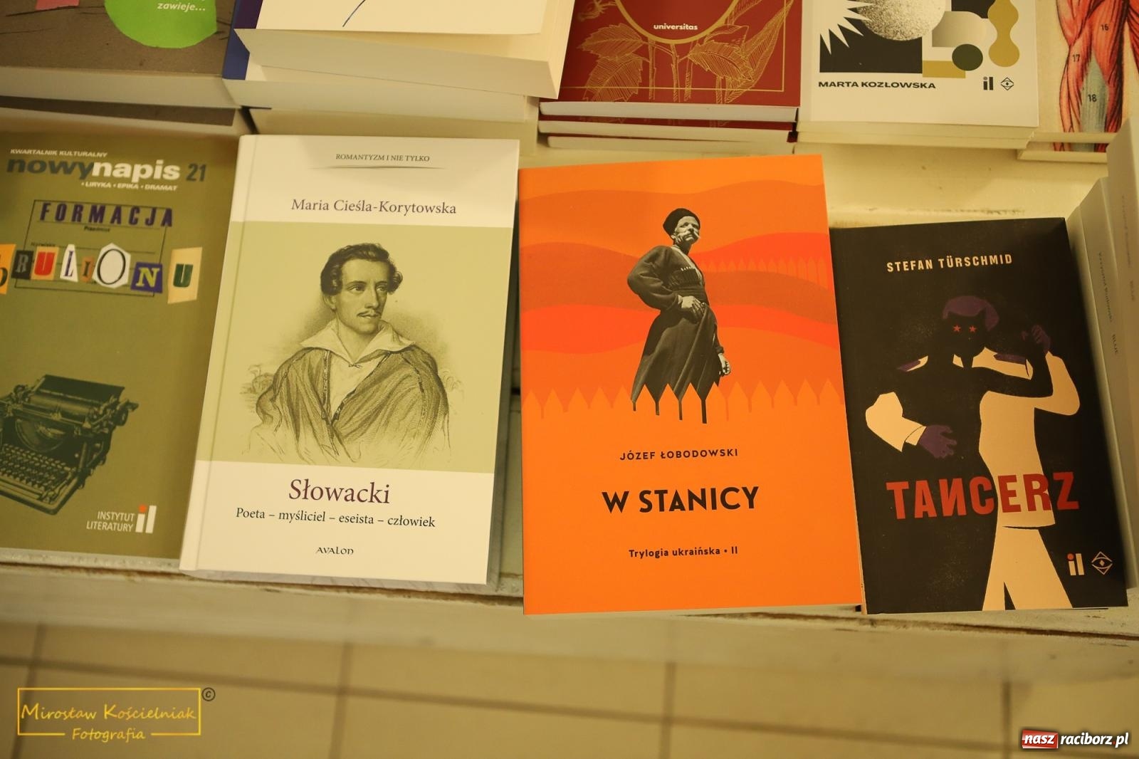 Zdjęcie w galerii na portalu naszraciborz.pl: Almanach Prowincjonalny nr 39 - spotkanie promocyjne w RCK wiadomości z regionu