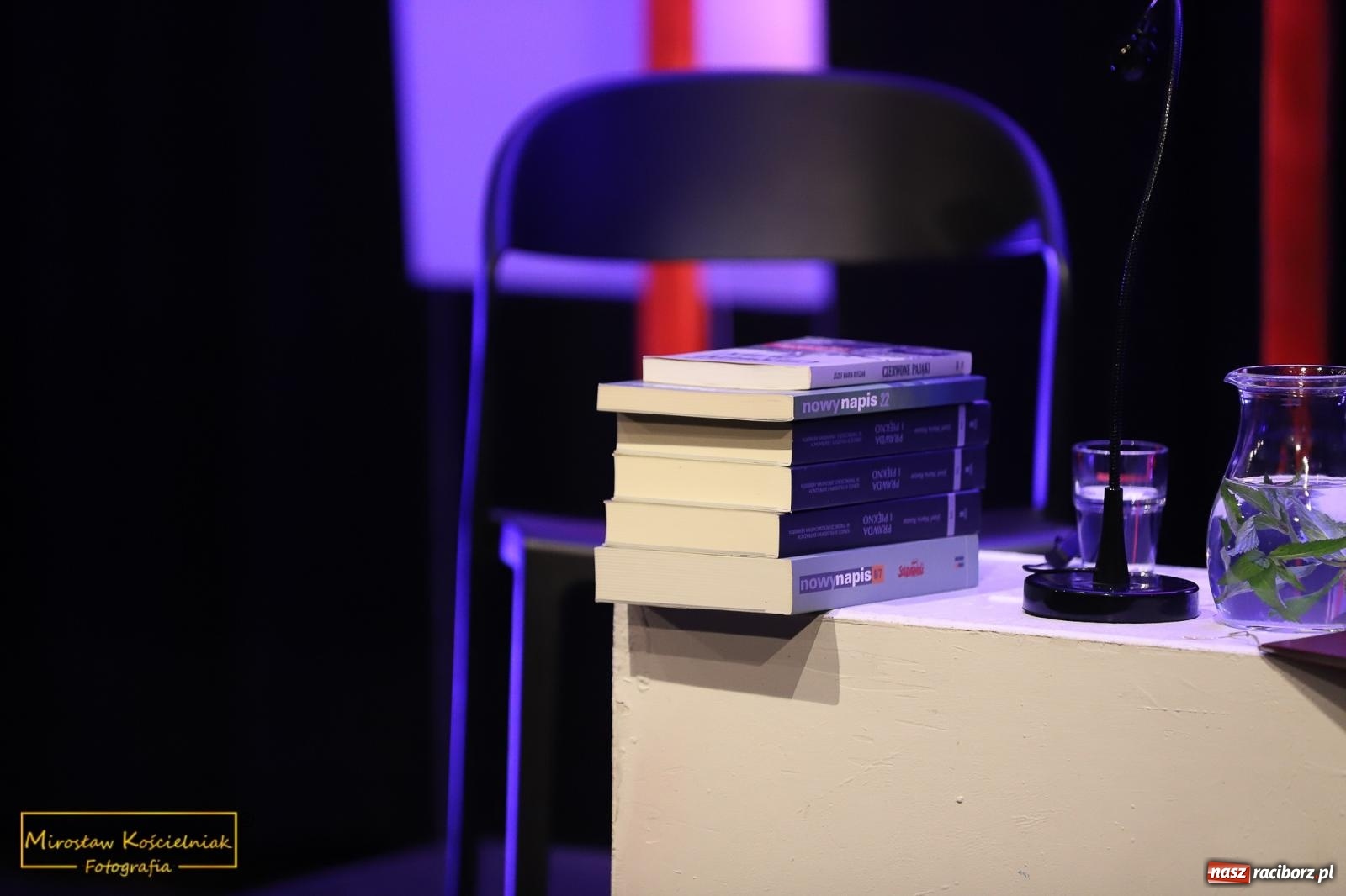 Zdjęcie w galerii na portalu naszraciborz.pl: Almanach Prowincjonalny nr 39 - spotkanie promocyjne w RCK wiadomości z regionu