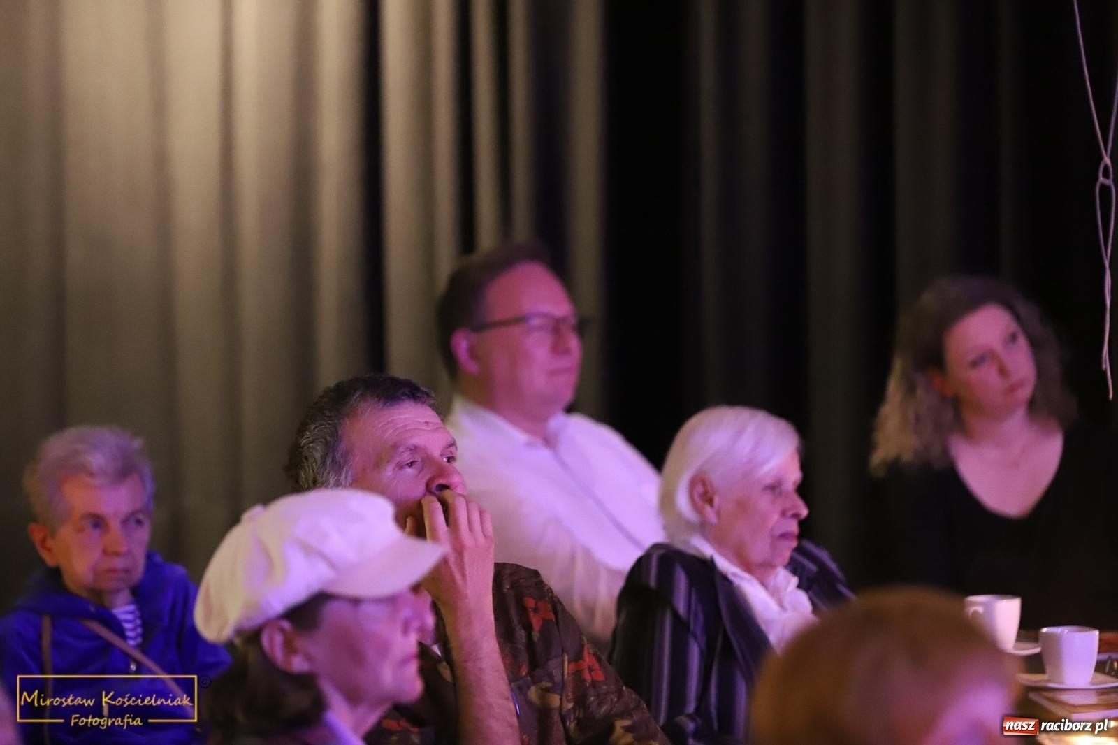 Zdjęcie w galerii na portalu naszraciborz.pl: Almanach Prowincjonalny nr 39 - spotkanie promocyjne w RCK wiadomości z regionu