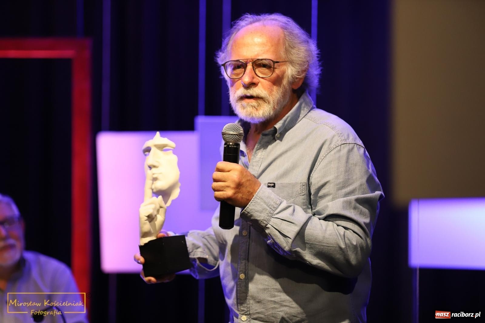 Zdjęcie w galerii na portalu naszraciborz.pl: Almanach Prowincjonalny nr 39 - spotkanie promocyjne w RCK wiadomości z regionu