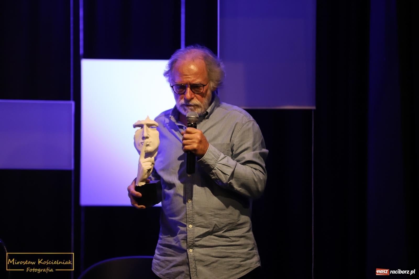 Zdjęcie w galerii na portalu naszraciborz.pl: Almanach Prowincjonalny nr 39 - spotkanie promocyjne w RCK wiadomości z regionu