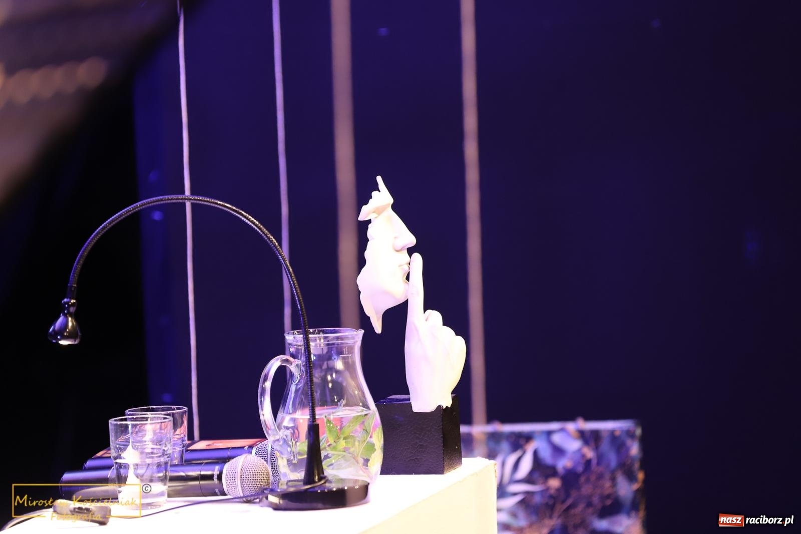 Zdjęcie w galerii na portalu naszraciborz.pl: Almanach Prowincjonalny nr 39 - spotkanie promocyjne w RCK wiadomości z regionu