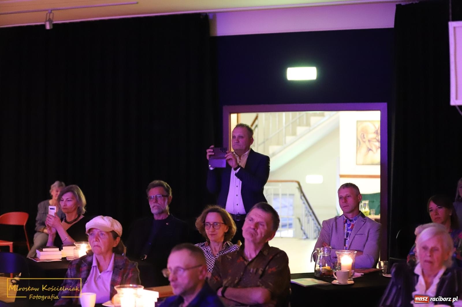 Zdjęcie w galerii na portalu naszraciborz.pl: Almanach Prowincjonalny nr 39 - spotkanie promocyjne w RCK wiadomości z regionu