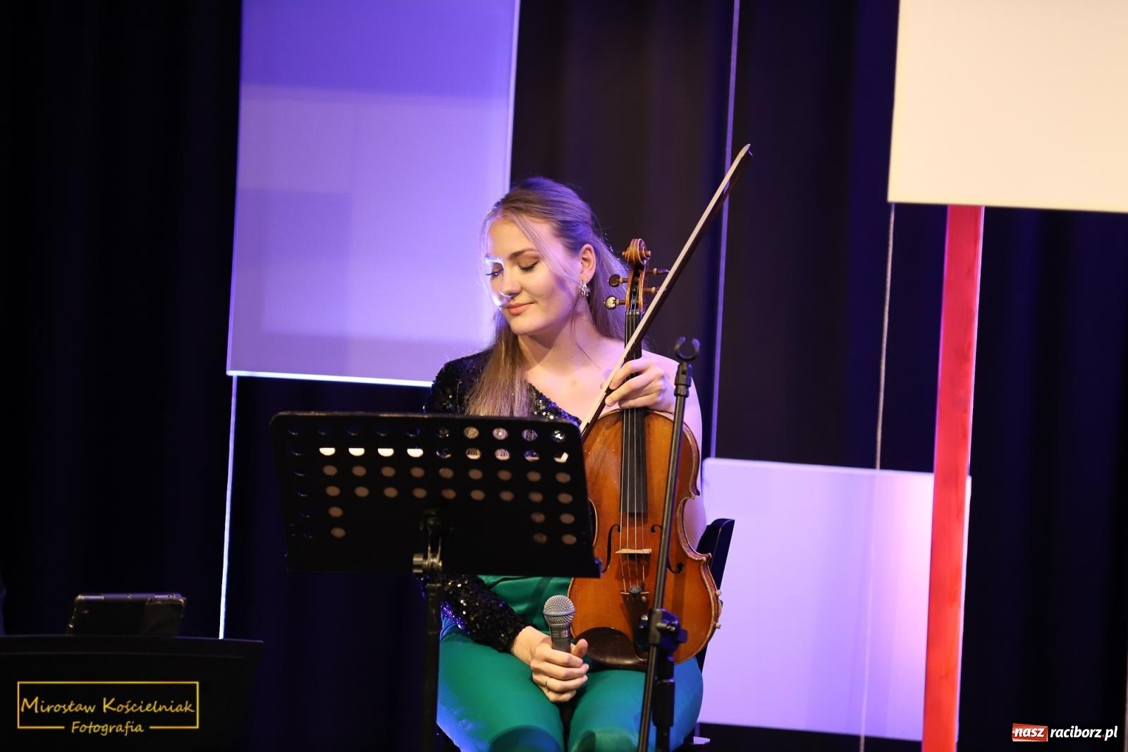 Zdjęcie w galerii na portalu naszraciborz.pl: Almanach Prowincjonalny nr 39 - spotkanie promocyjne w RCK wiadomości z regionu