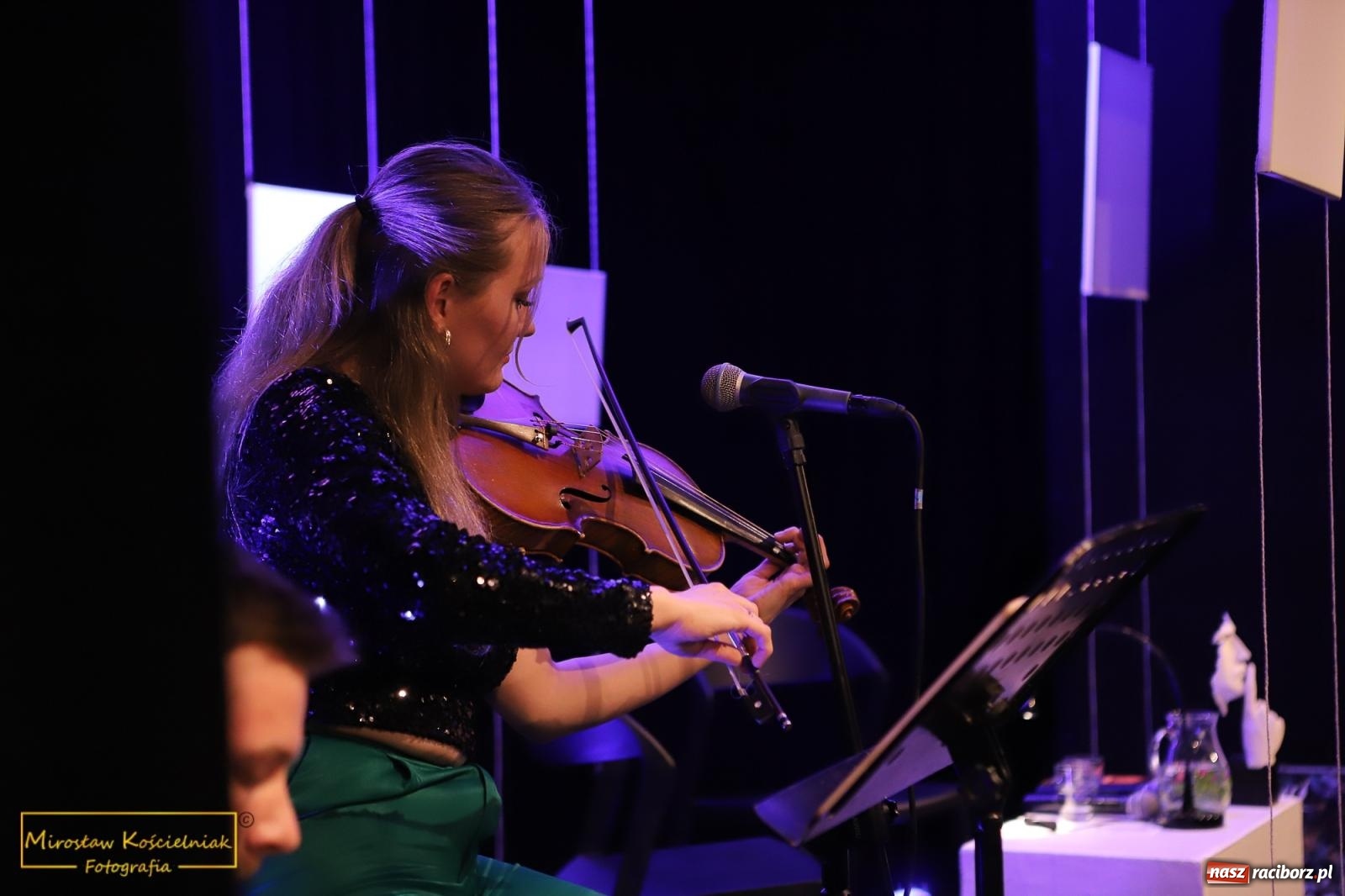 Zdjęcie w galerii na portalu naszraciborz.pl: Almanach Prowincjonalny nr 39 - spotkanie promocyjne w RCK wiadomości z regionu