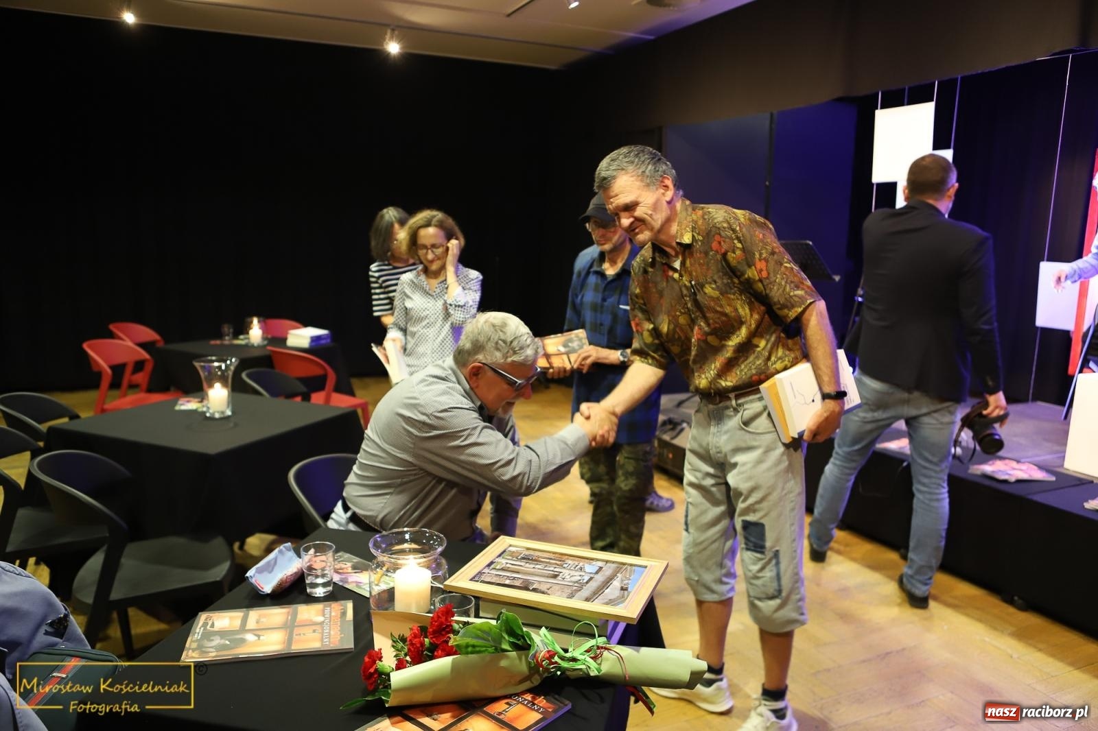 Zdjęcie w galerii na portalu naszraciborz.pl: Almanach Prowincjonalny nr 39 - spotkanie promocyjne w RCK wiadomości z regionu