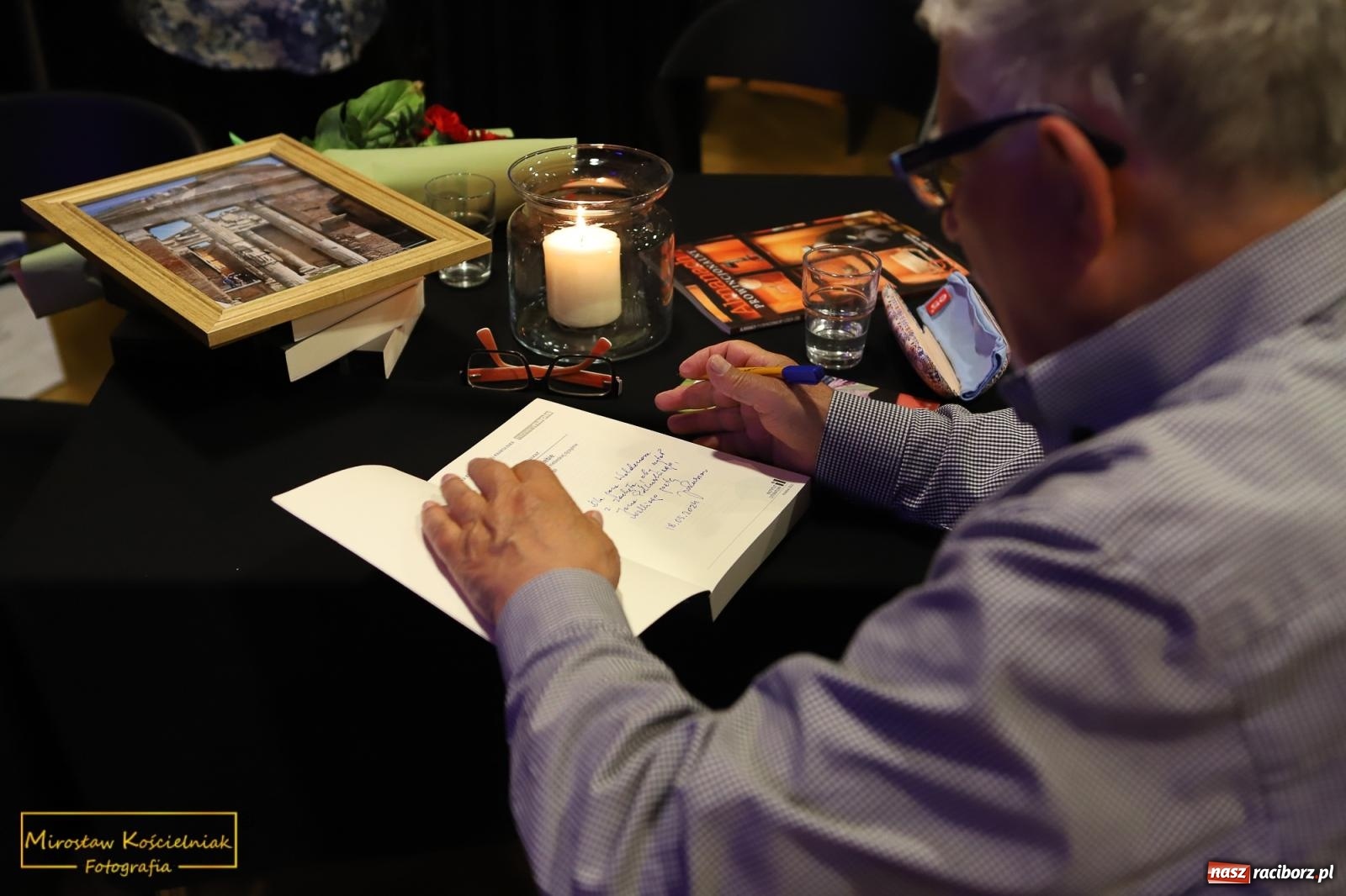 Zdjęcie w galerii na portalu naszraciborz.pl: Almanach Prowincjonalny nr 39 - spotkanie promocyjne w RCK wiadomości z regionu