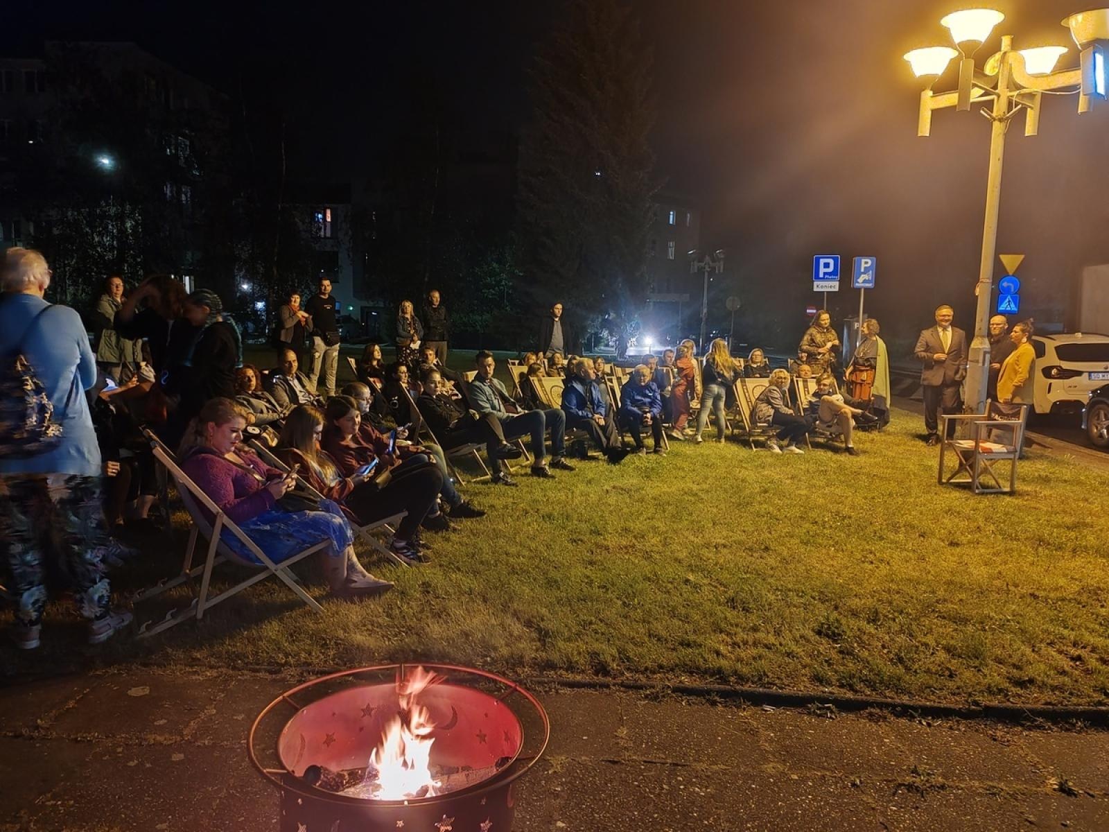 Zdjęcie w galerii na portalu naszraciborz.pl: Przy baszcie wspomniano tragedię kobiet oskarżonych o czary wiadomości z regionu