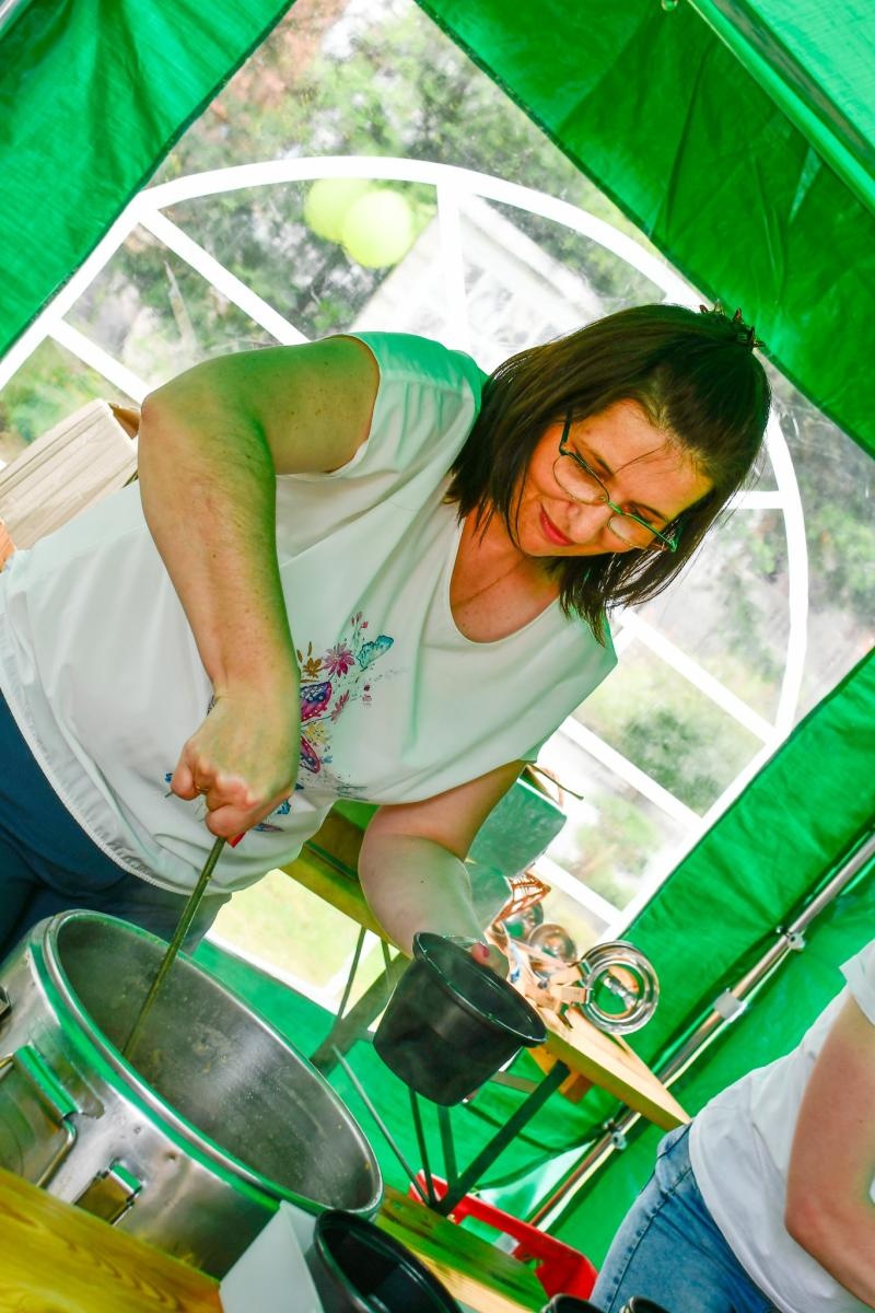 Zdjęcie w galerii na portalu naszraciborz.pl: Biskup opolski przyjechał do Raciborza-Brzezia z osobistą intencją. Modlił się przy grobie s. M. Dulcissimy wiadomości z regionu