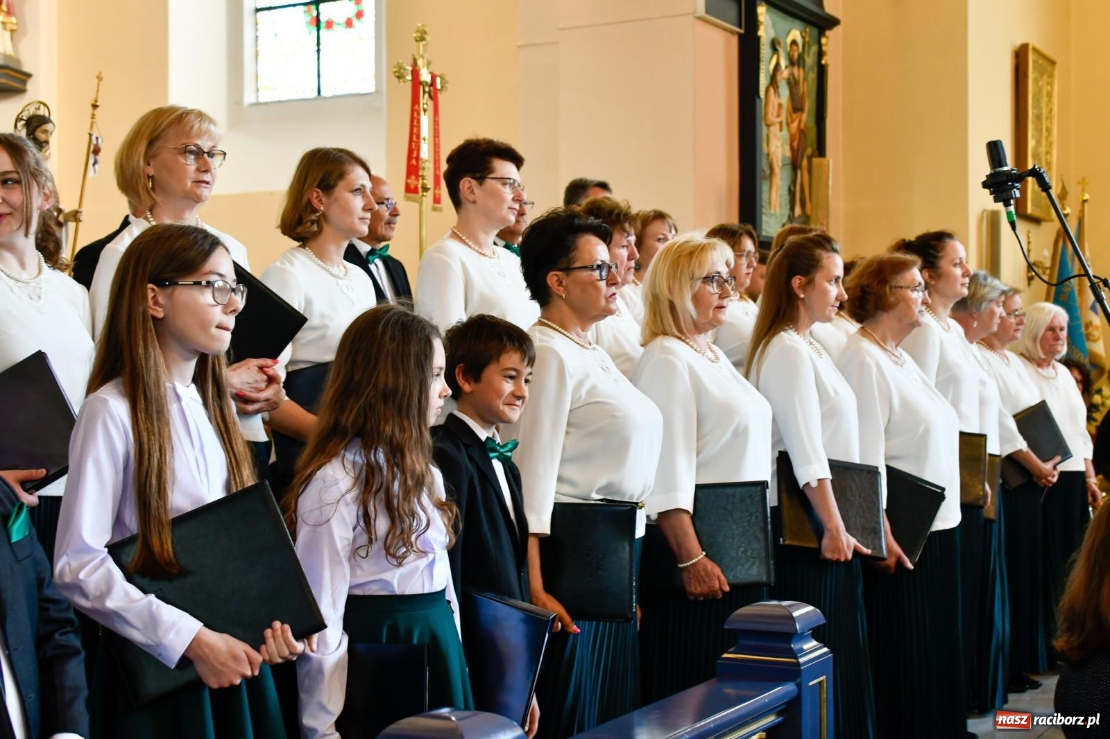 Zdjęcie w galerii na portalu naszraciborz.pl: Chór z Brzezia i Młodzieżowa Orkiestra Symfoniczna na wspólnym koncercie na Zielone Świątki wiadomości z regionu